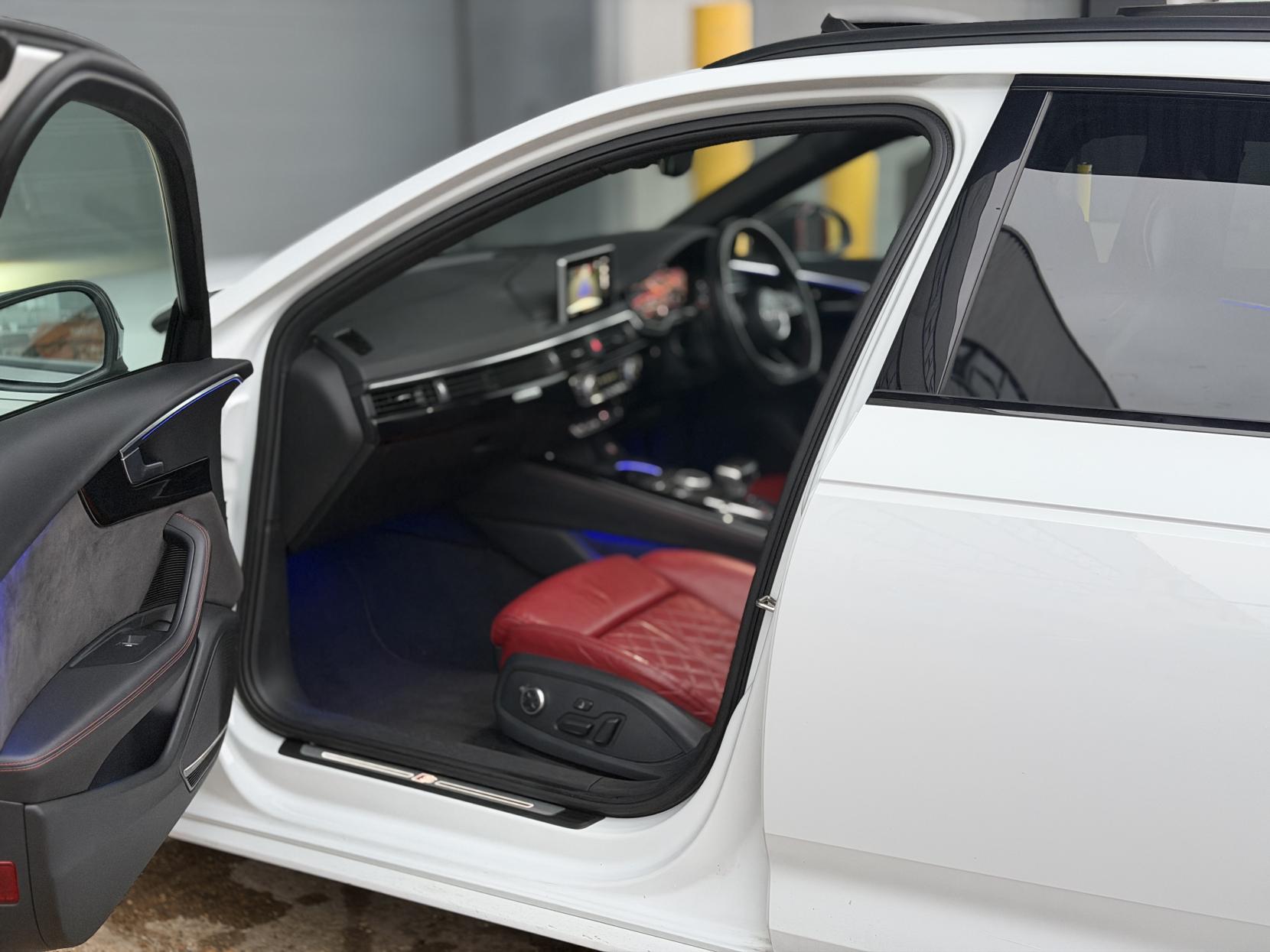 Audi S4 Avant 3.0 TFSI V6 Estate 5dr Petrol Tiptronic quattro Euro 6 (s/s) (354 ps)