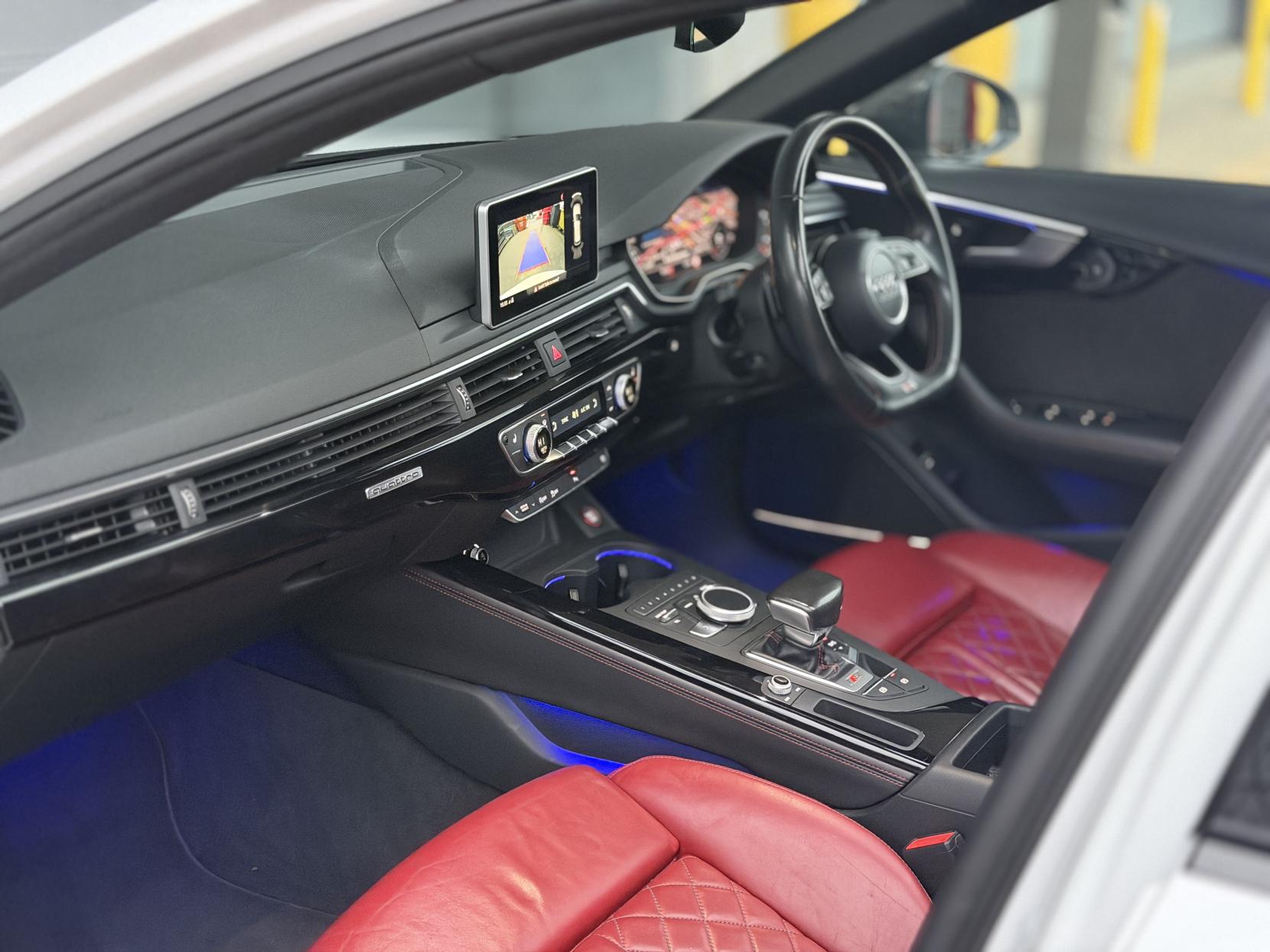 Audi S4 Avant 3.0 TFSI V6 Estate 5dr Petrol Tiptronic quattro Euro 6 (s/s) (354 ps)