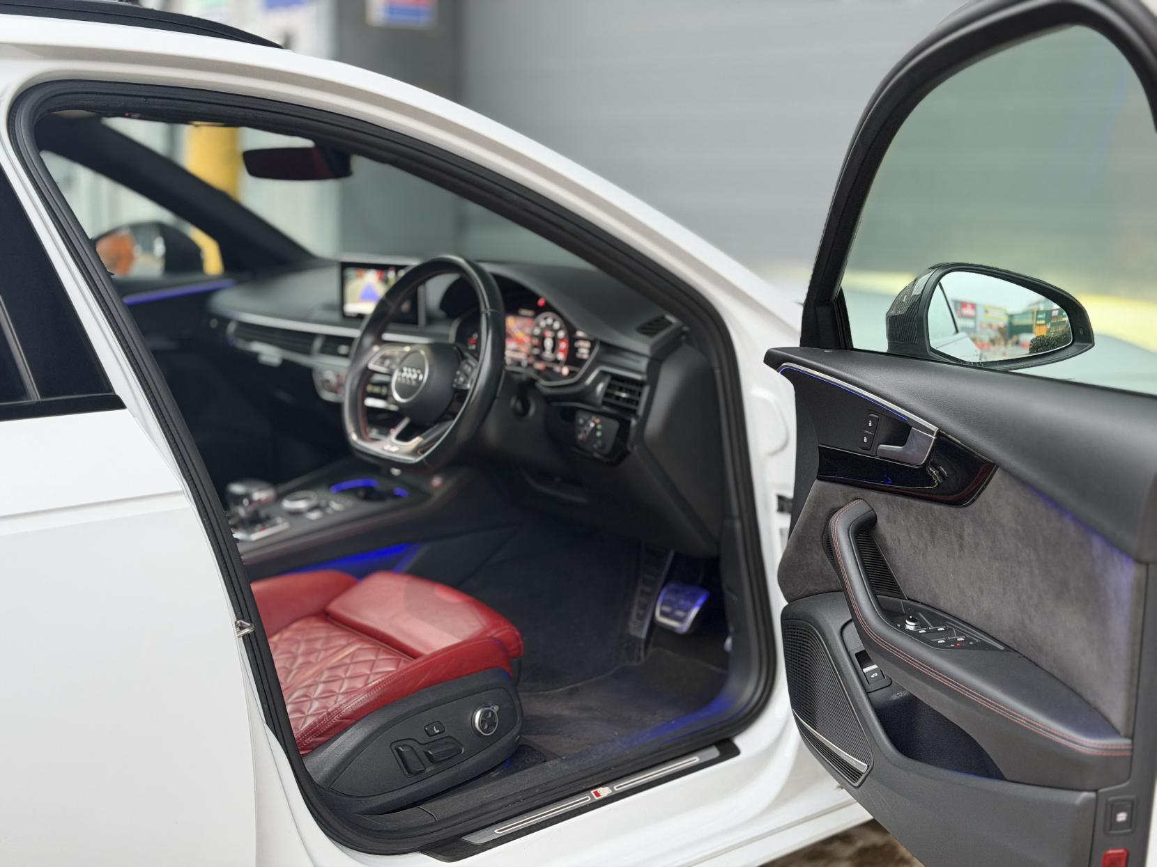 Audi S4 Avant 3.0 TFSI V6 Estate 5dr Petrol Tiptronic quattro Euro 6 (s/s) (354 ps)