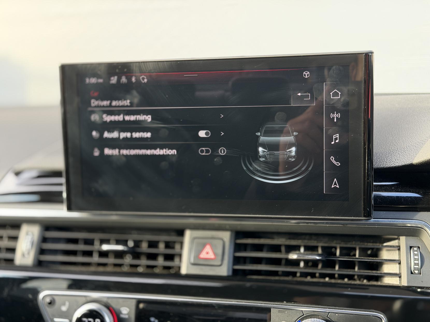 Audi A4 2.0 TFSI 35 Black Edition Saloon 4dr Petrol S Tronic Euro 6 (s/s) (150 ps)