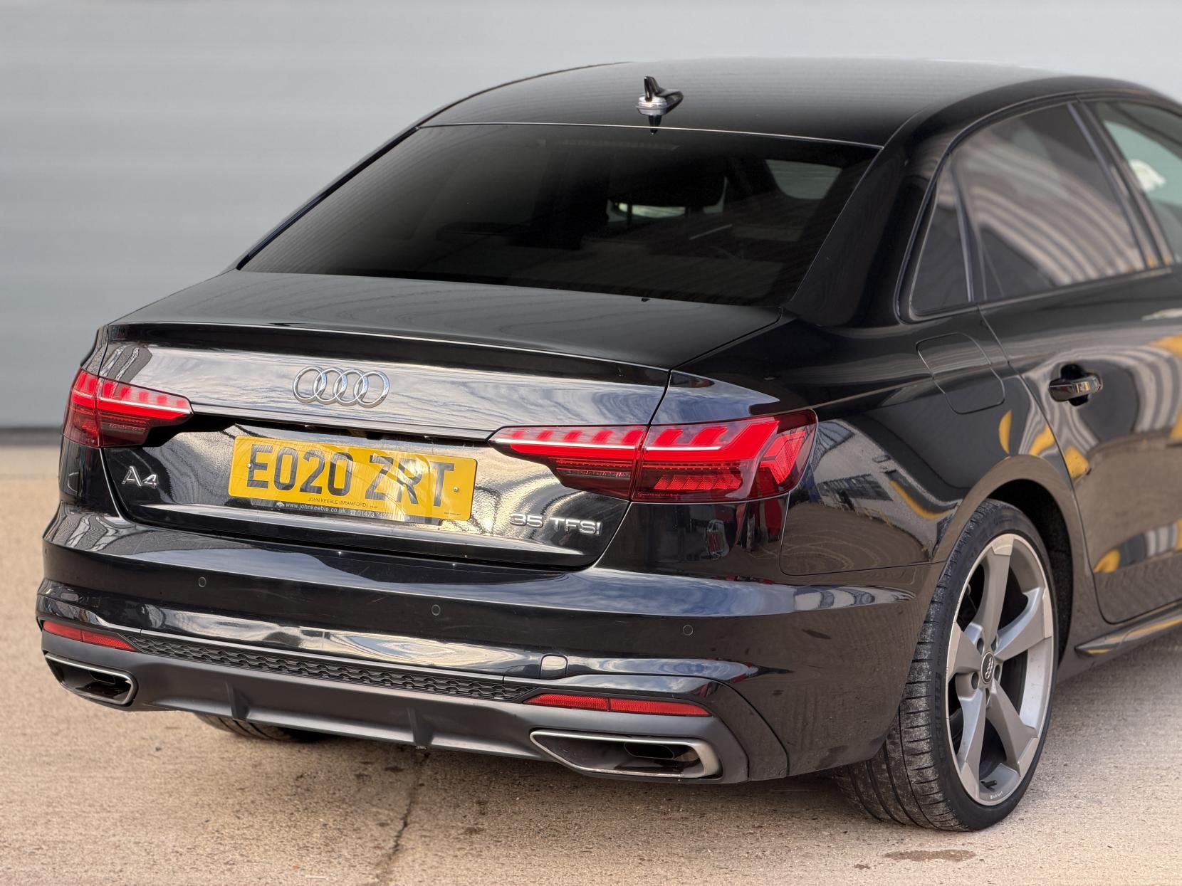 Audi A4 2.0 TFSI 35 Black Edition Saloon 4dr Petrol S Tronic Euro 6 (s/s) (150 ps)