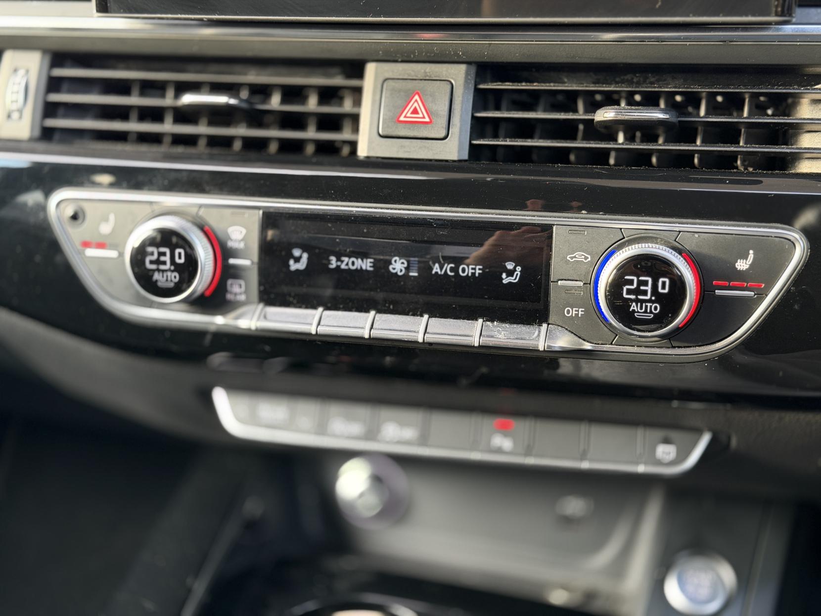 Audi A4 2.0 TFSI 35 Black Edition Saloon 4dr Petrol S Tronic Euro 6 (s/s) (150 ps)