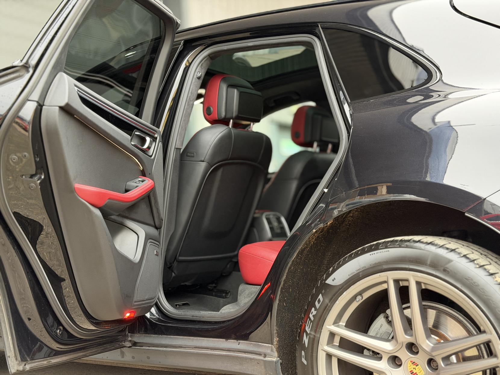 Porsche Macan 3.0T V6 S SUV 5dr Petrol PDK 4WD Euro 6 (s/s) (354 ps)