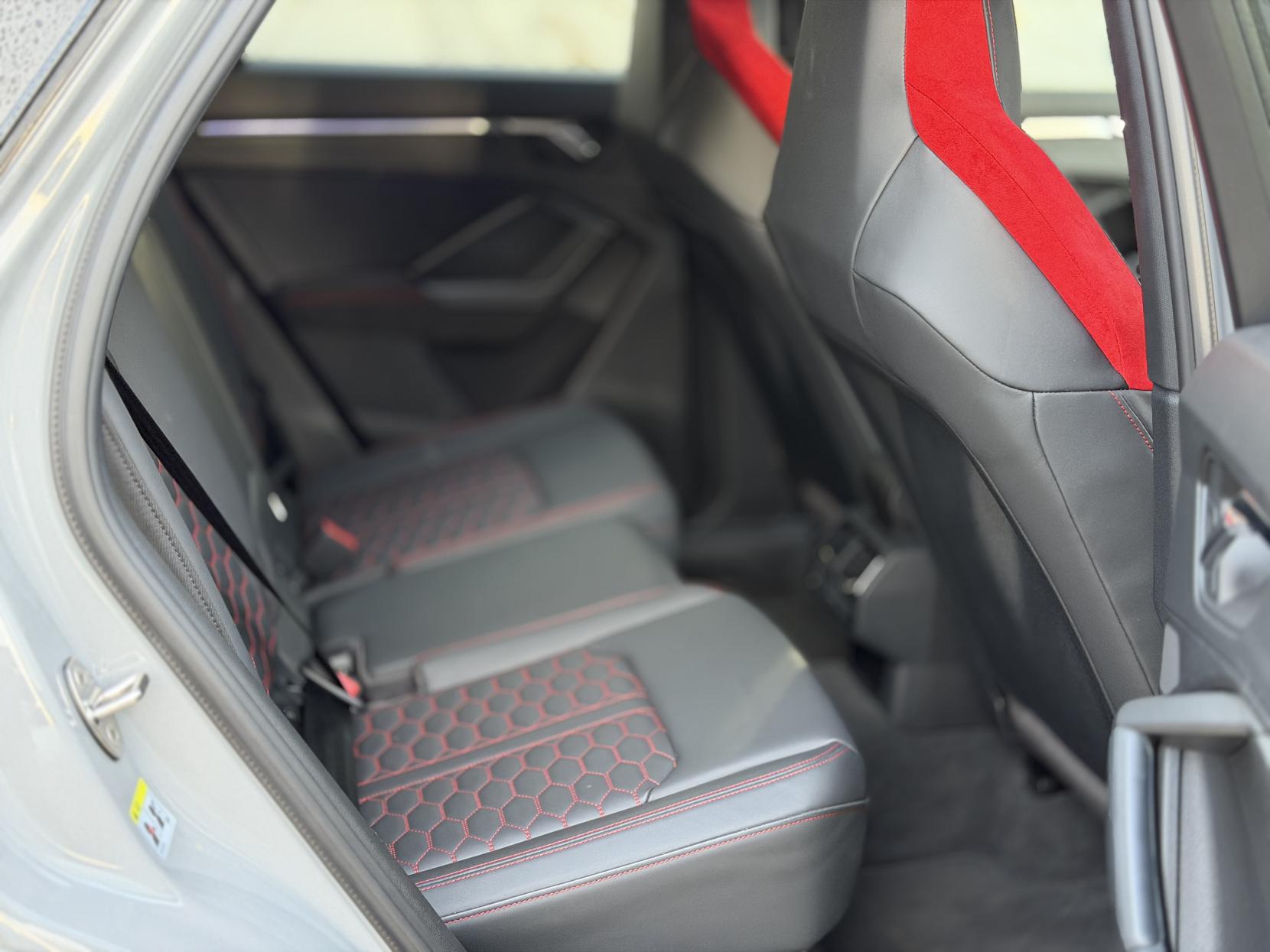 Audi RS Q3 2.5 TFSI Audi Sport Edition Sportback 5dr Petrol S Tronic quattro Euro 6 (s/s) (400 ps)