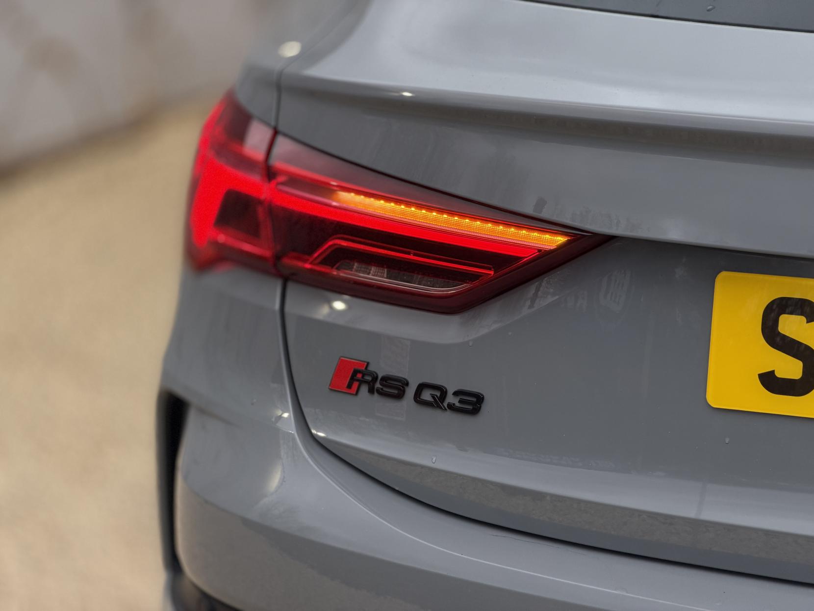 Audi RS Q3 2.5 TFSI Audi Sport Edition Sportback 5dr Petrol S Tronic quattro Euro 6 (s/s) (400 ps)