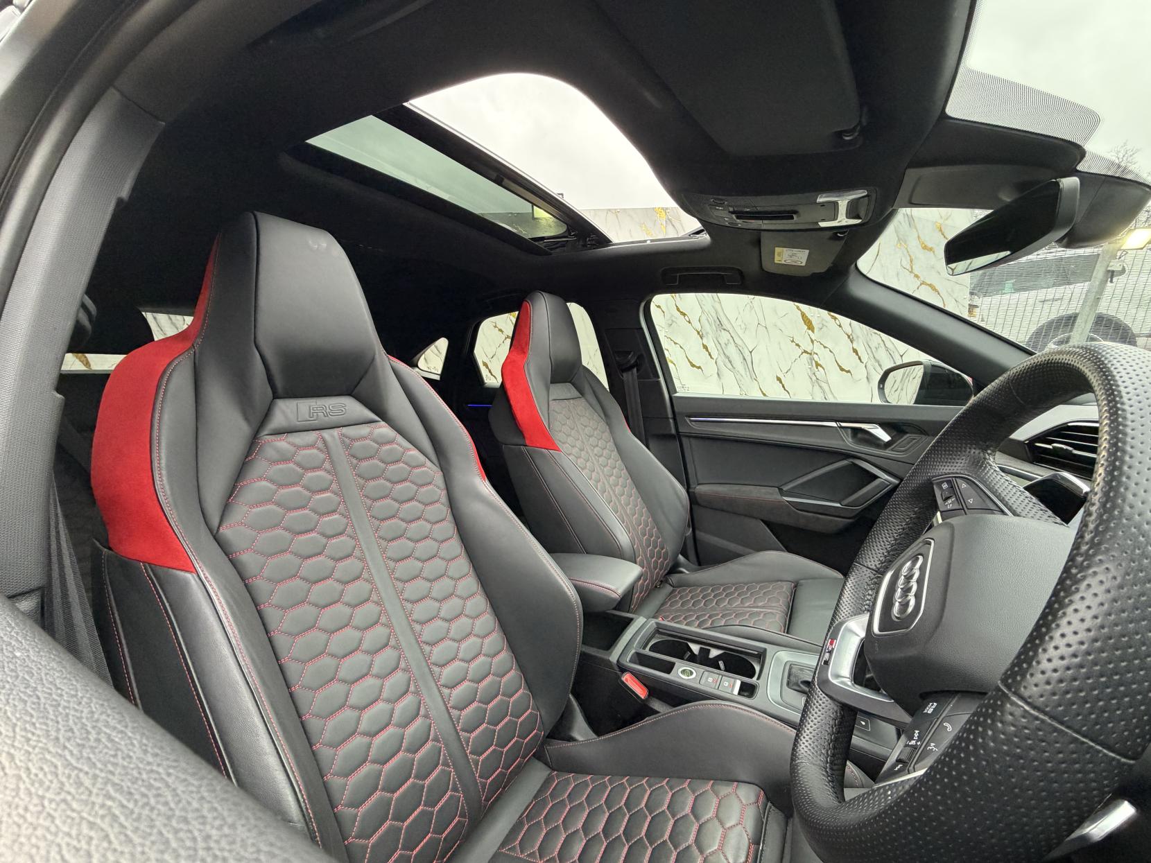 Audi RS Q3 2.5 TFSI Audi Sport Edition Sportback 5dr Petrol S Tronic quattro Euro 6 (s/s) (400 ps)