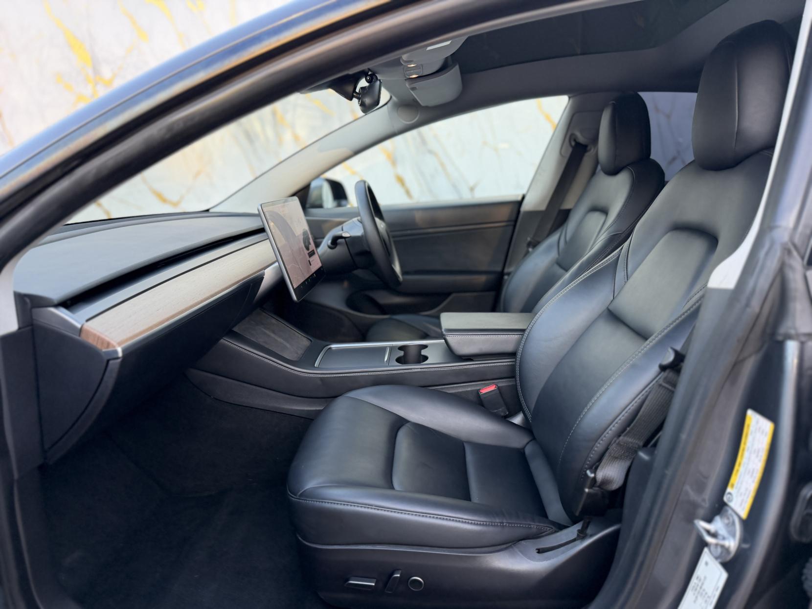 Tesla Model 3 (Dual Motor) Long Range Saloon 4dr Electric Auto 4WDE (346 ps)