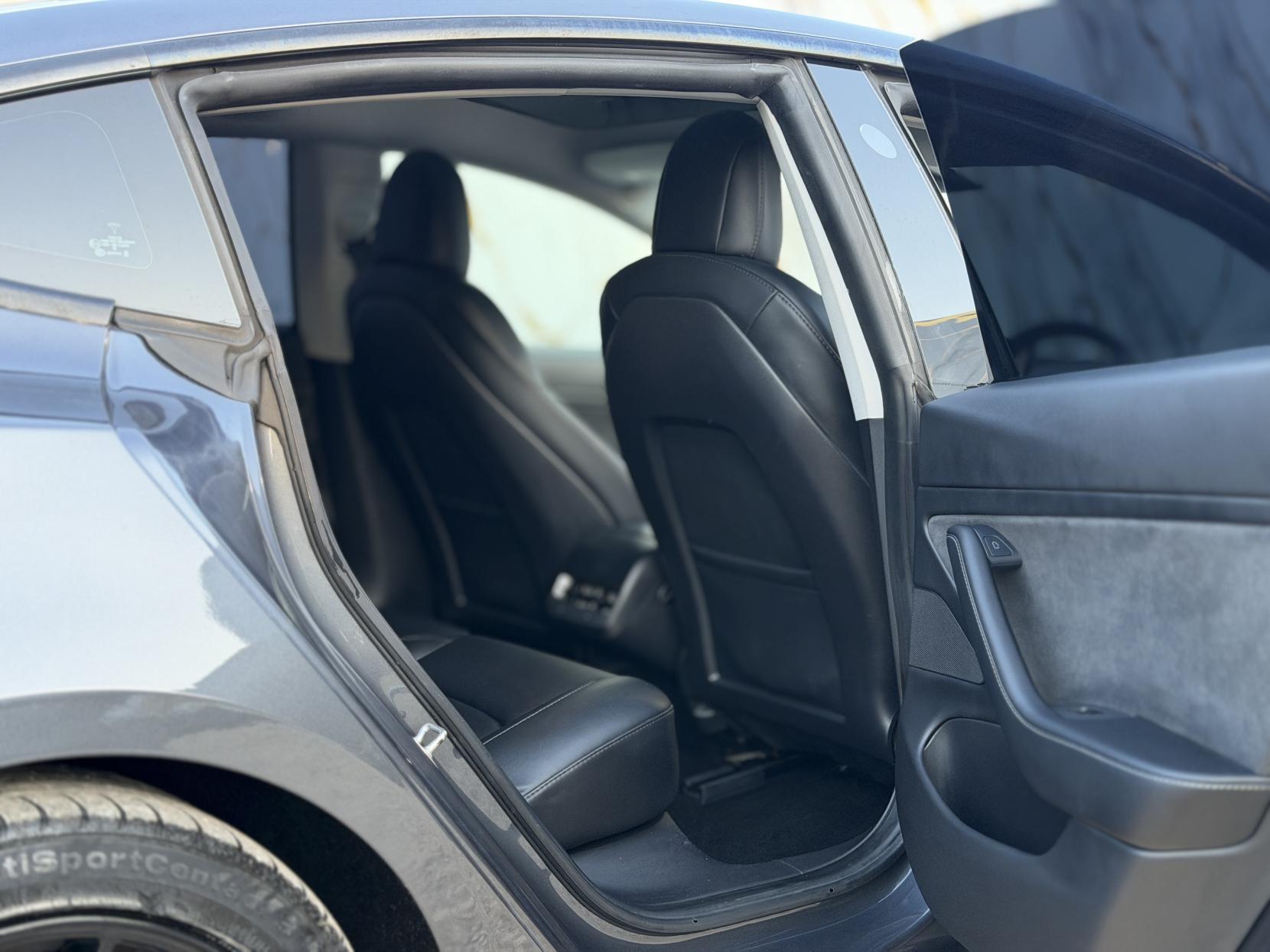 Tesla Model 3 (Dual Motor) Long Range Saloon 4dr Electric Auto 4WDE (346 ps)