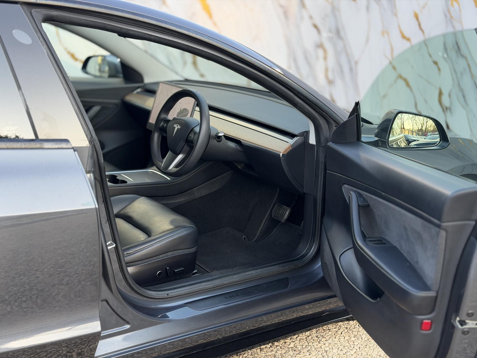 Tesla Model 3 (Dual Motor) Long Range Saloon 4dr Electric Auto 4WDE (346 ps)