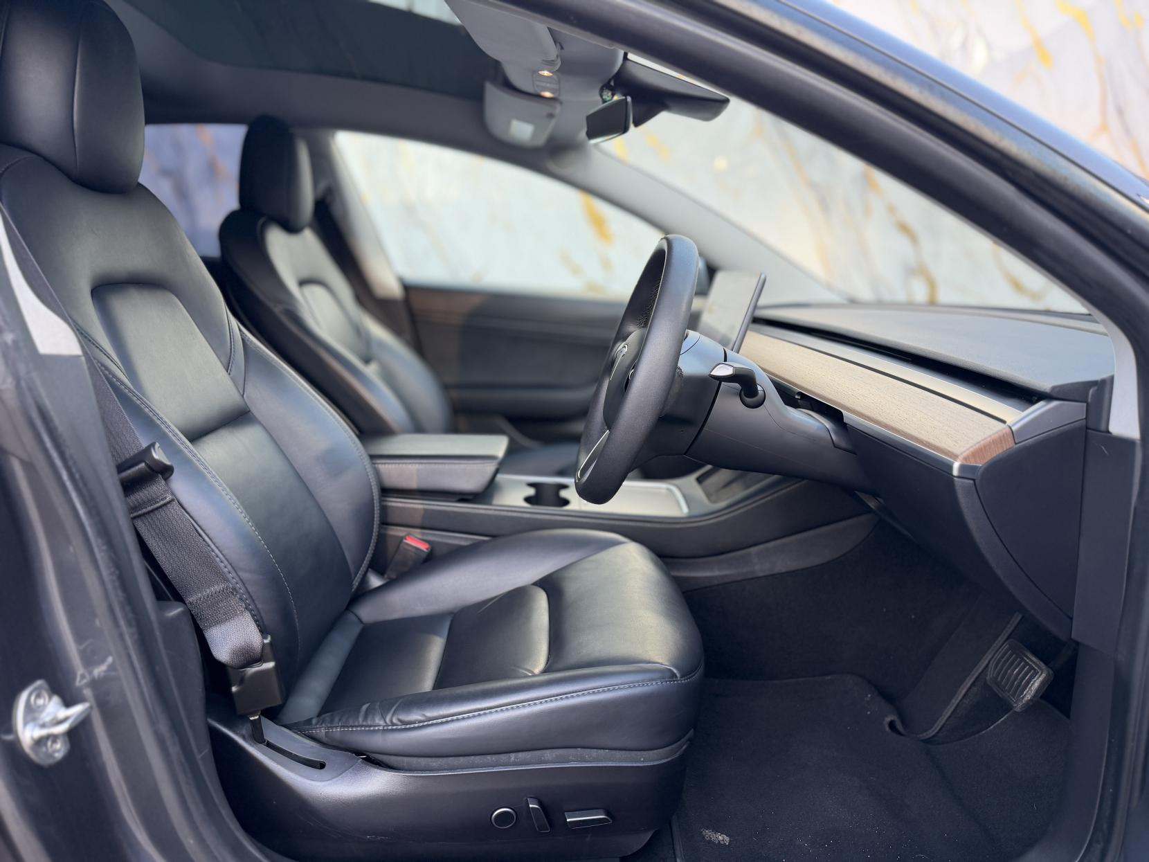 Tesla Model 3 (Dual Motor) Long Range Saloon 4dr Electric Auto 4WDE (346 ps)