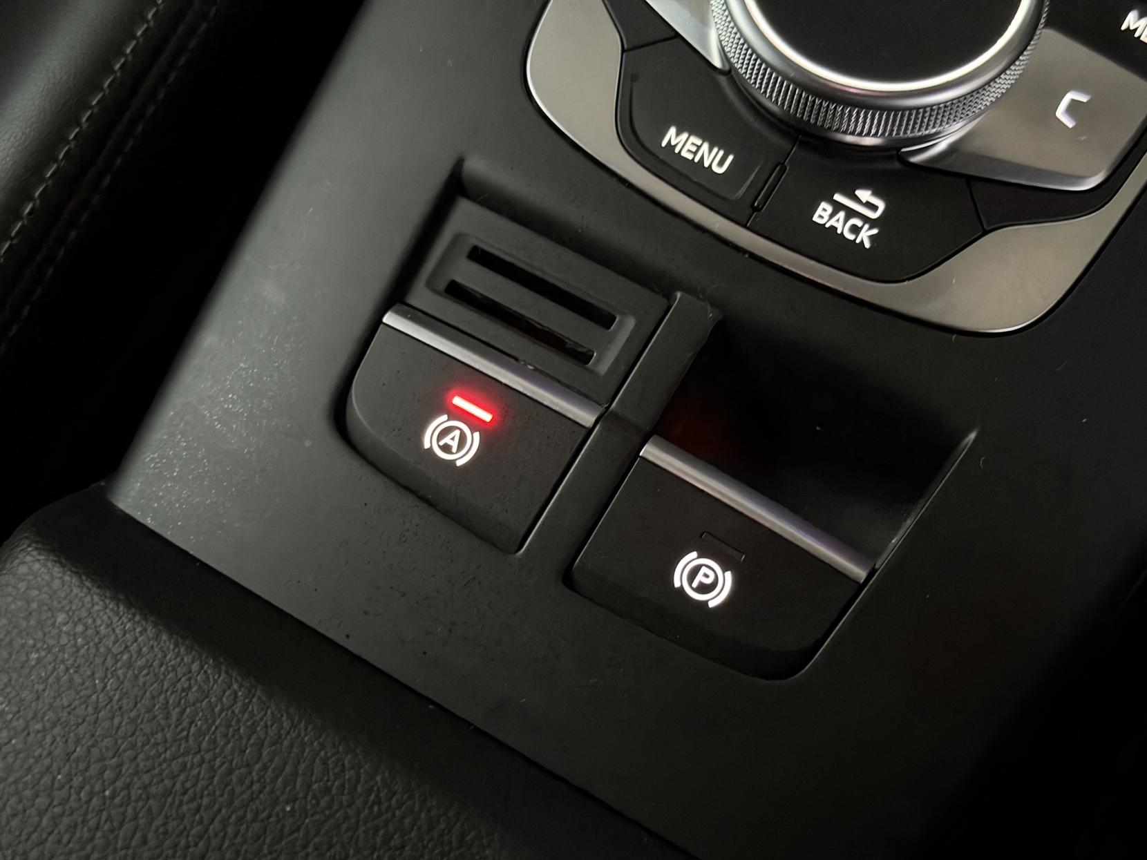 Audi A3 1.5 TFSI CoD Black Edition Sportback 5dr Petrol S Tronic Euro 6 (s/s) (150 ps)