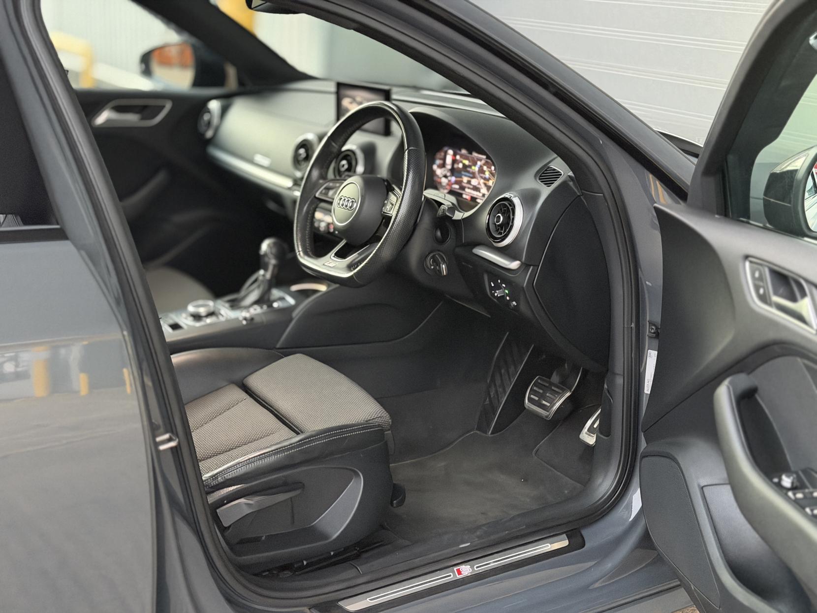 Audi A3 1.5 TFSI CoD Black Edition Sportback 5dr Petrol S Tronic Euro 6 (s/s) (150 ps)