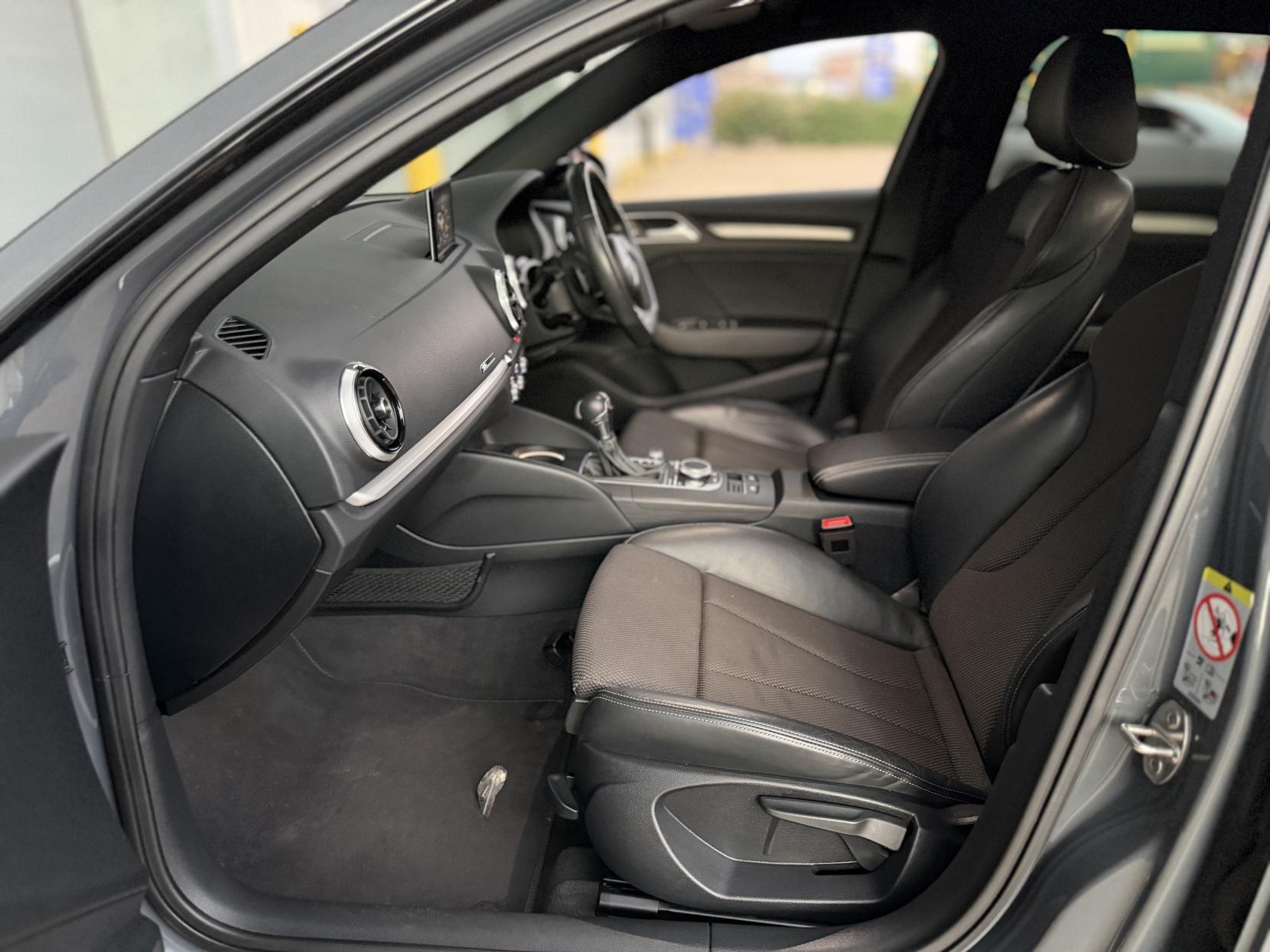 Audi A3 1.5 TFSI CoD Black Edition Sportback 5dr Petrol S Tronic Euro 6 (s/s) (150 ps)