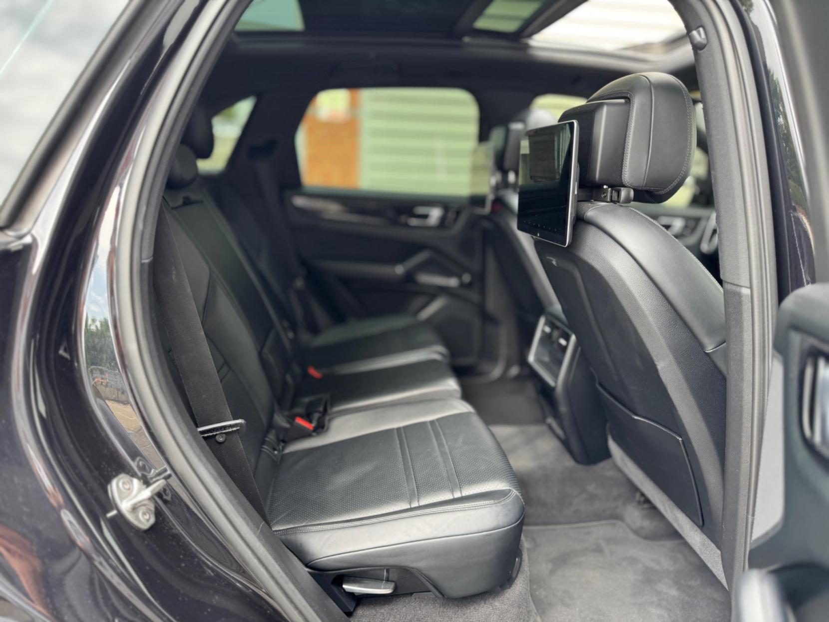 Porsche Cayenne 3.0T V6 TiptronicS 4WD Euro 6 (s/s) 5dr