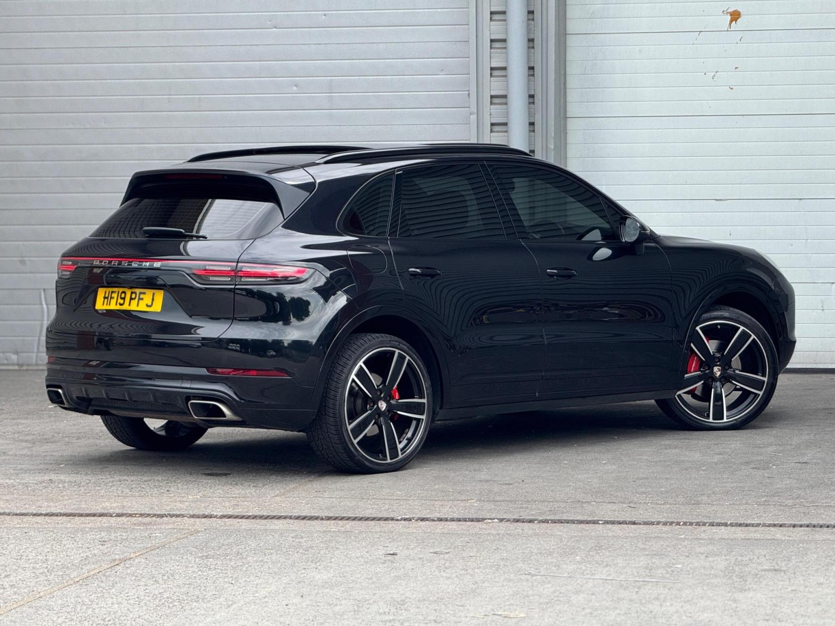Porsche Cayenne 3.0T V6 TiptronicS 4WD Euro 6 (s/s) 5dr