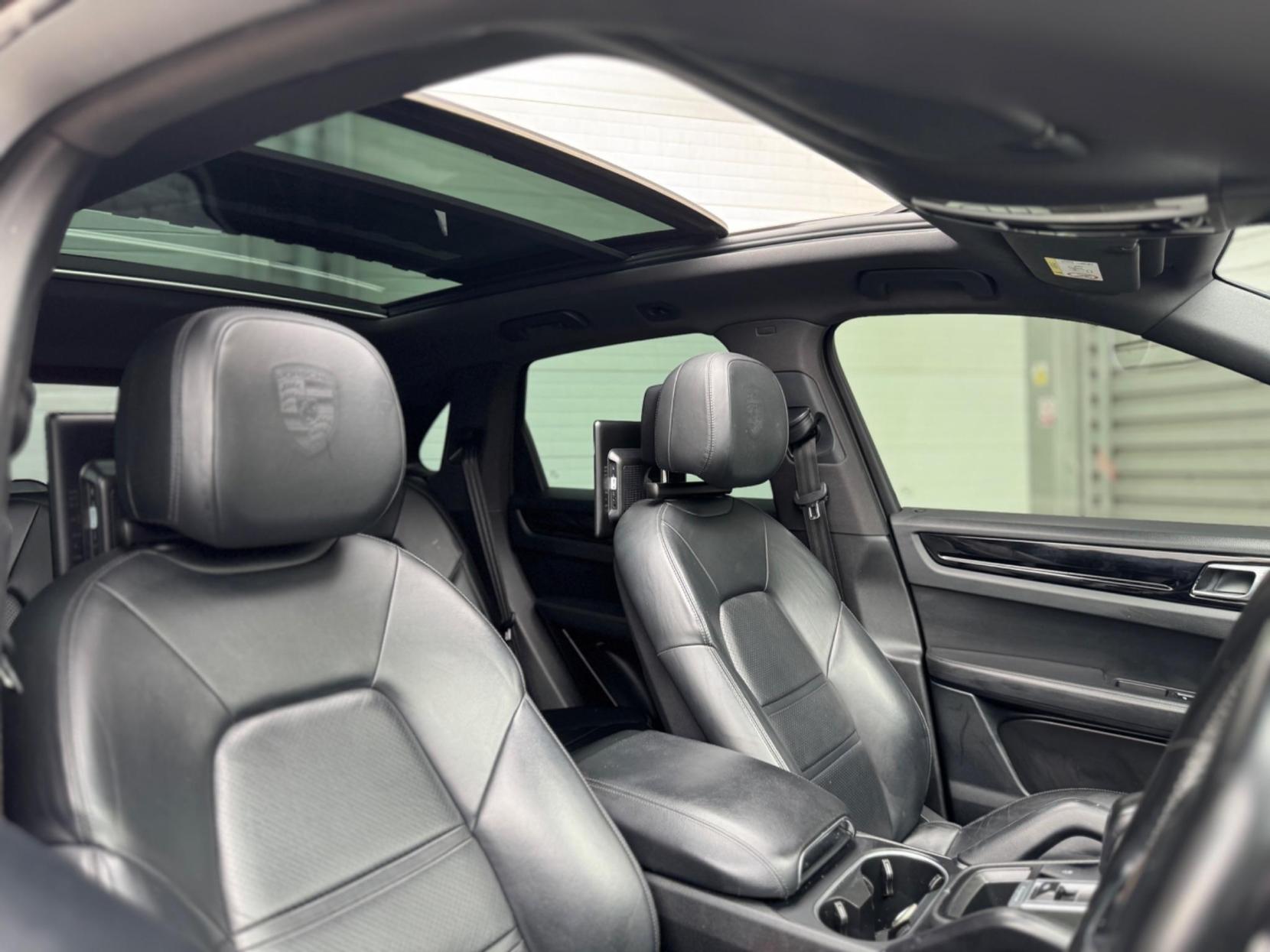 Porsche Cayenne 3.0T V6 TiptronicS 4WD Euro 6 (s/s) 5dr