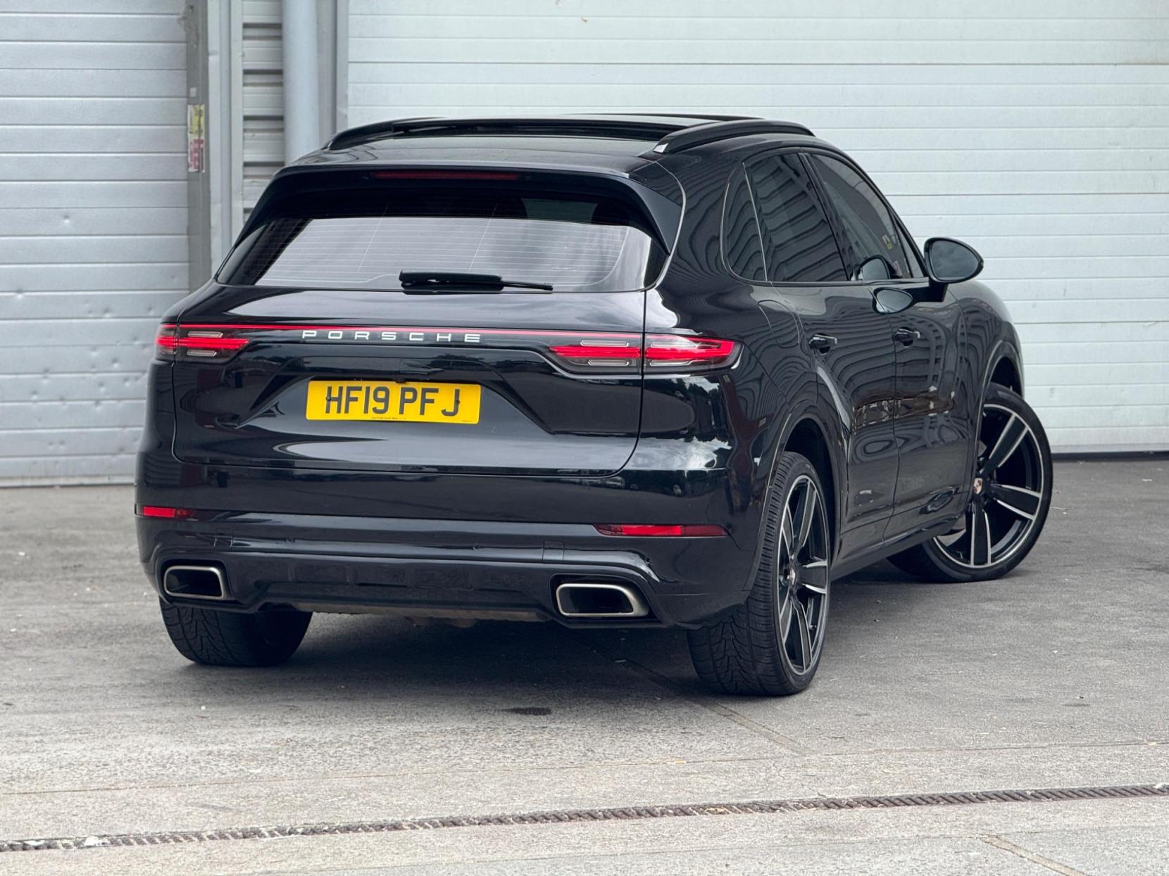 Porsche Cayenne 3.0T V6 TiptronicS 4WD Euro 6 (s/s) 5dr