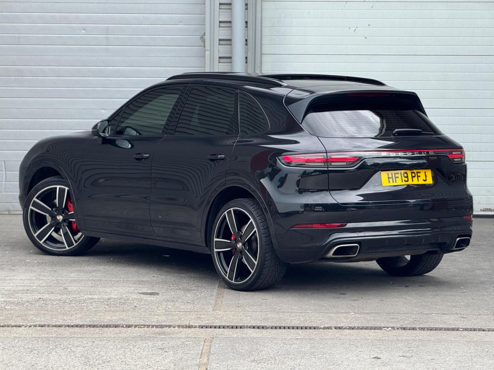 Porsche Cayenne 3.0T V6 TiptronicS 4WD Euro 6 (s/s) 5dr