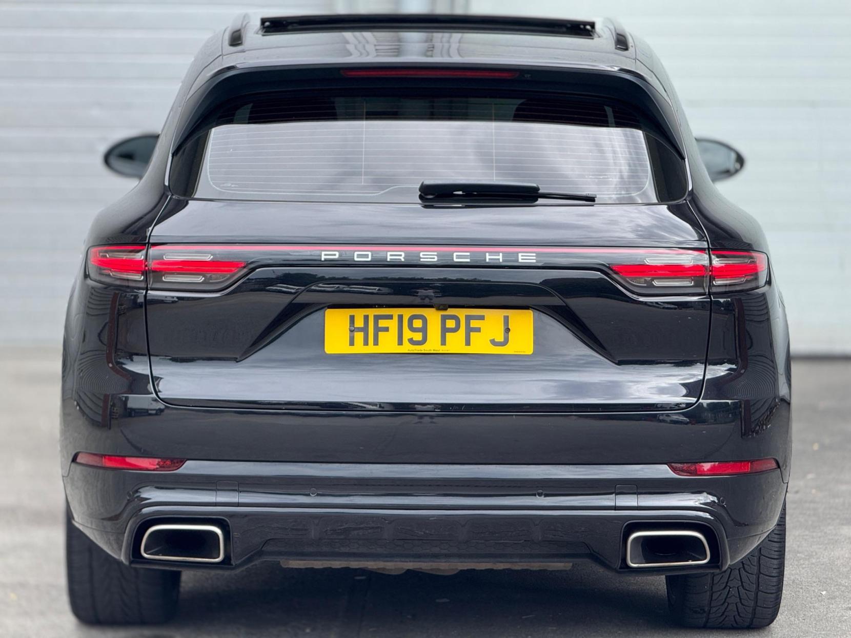 Porsche Cayenne 3.0T V6 TiptronicS 4WD Euro 6 (s/s) 5dr