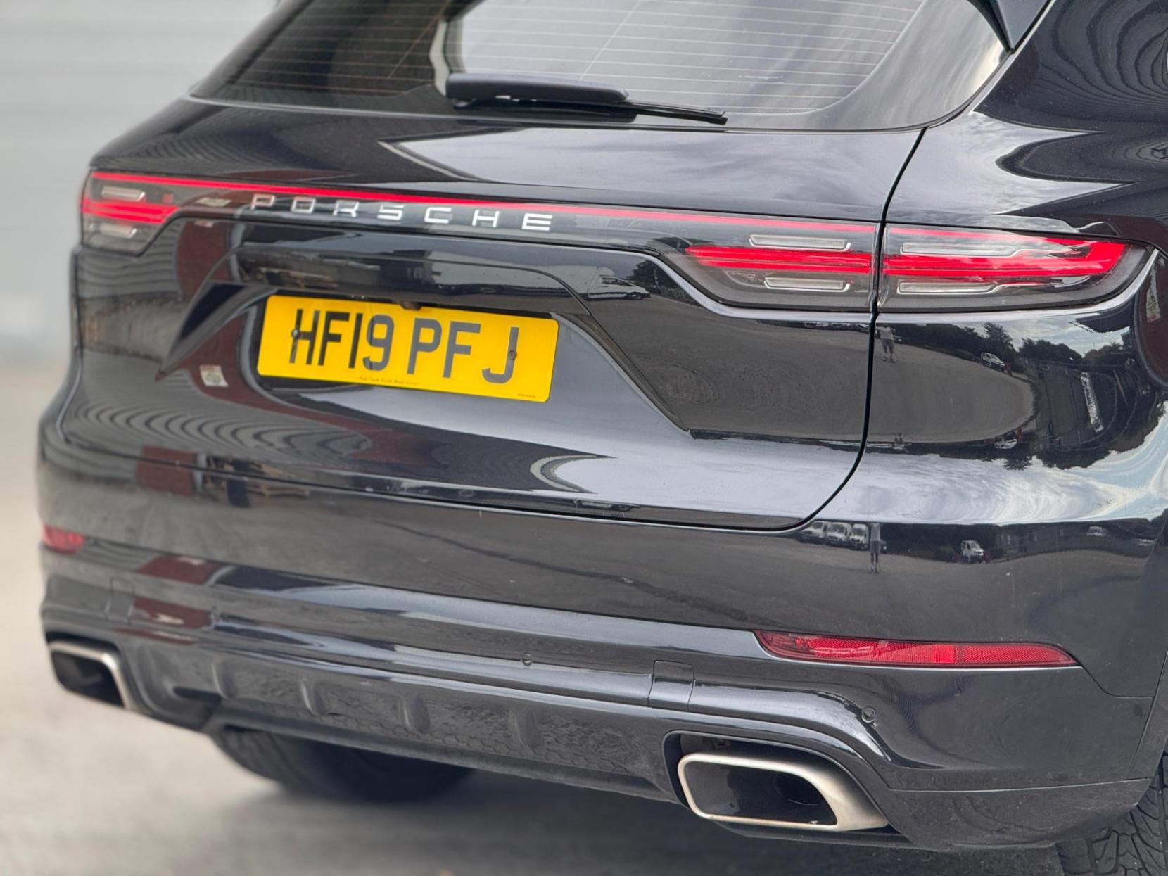 Porsche Cayenne 3.0T V6 TiptronicS 4WD Euro 6 (s/s) 5dr
