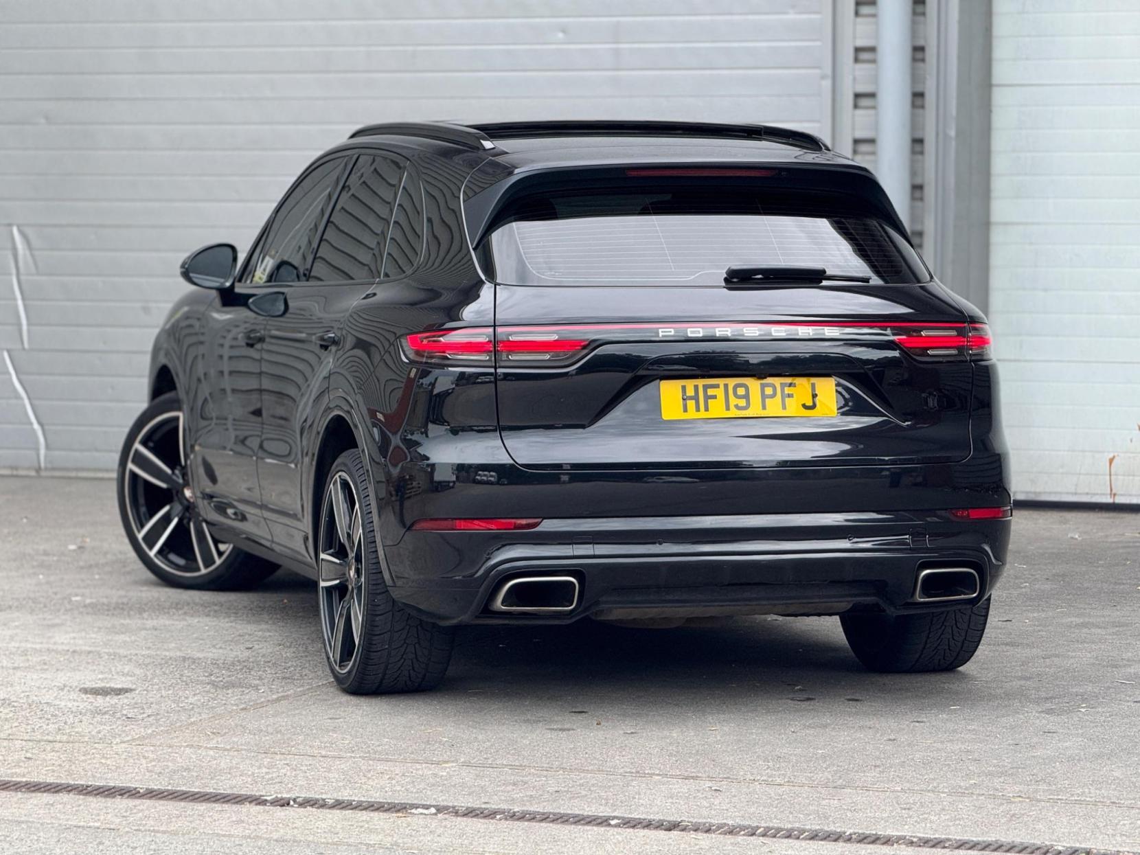Porsche Cayenne 3.0T V6 TiptronicS 4WD Euro 6 (s/s) 5dr