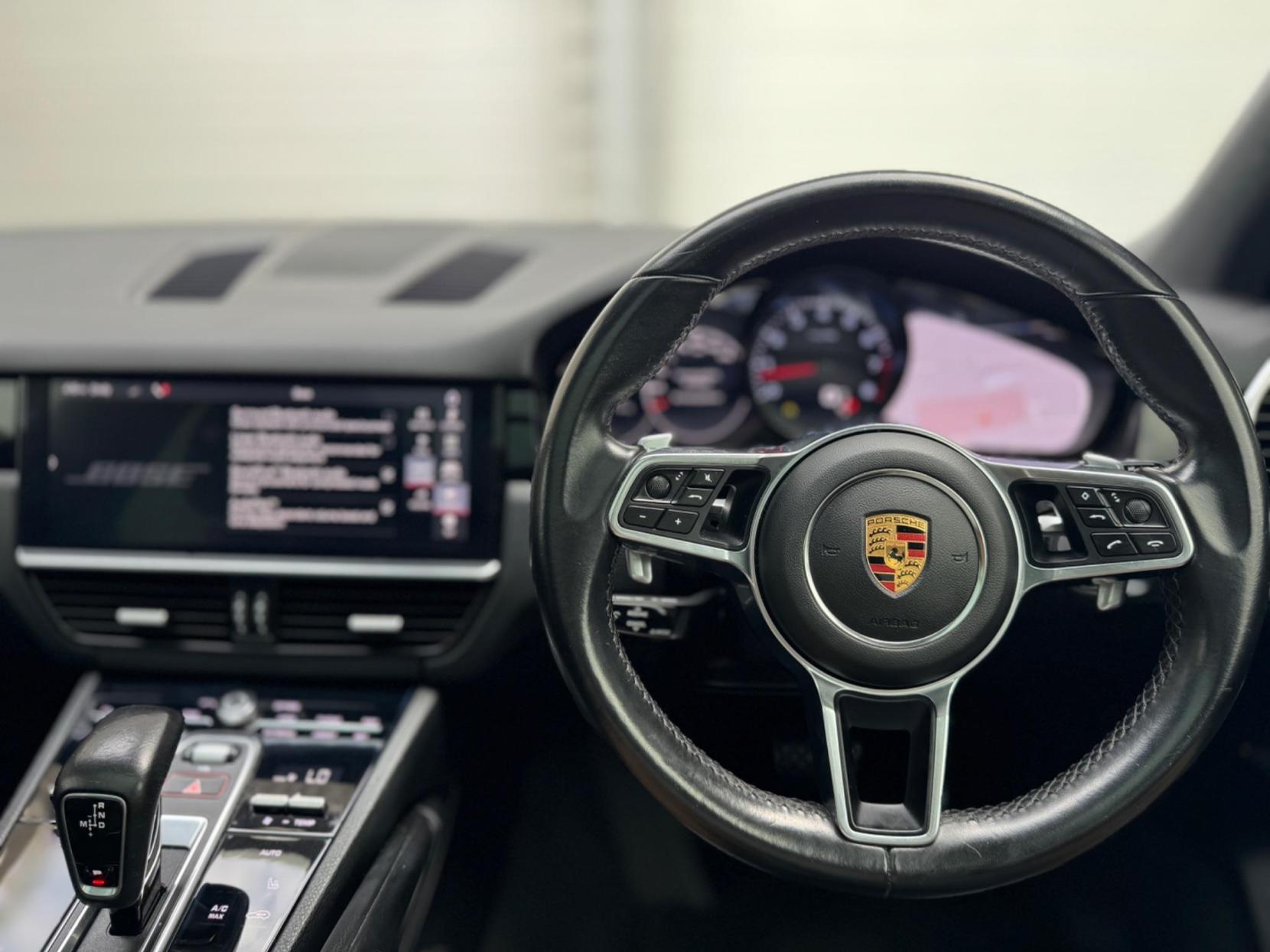 Porsche Cayenne 3.0T V6 TiptronicS 4WD Euro 6 (s/s) 5dr