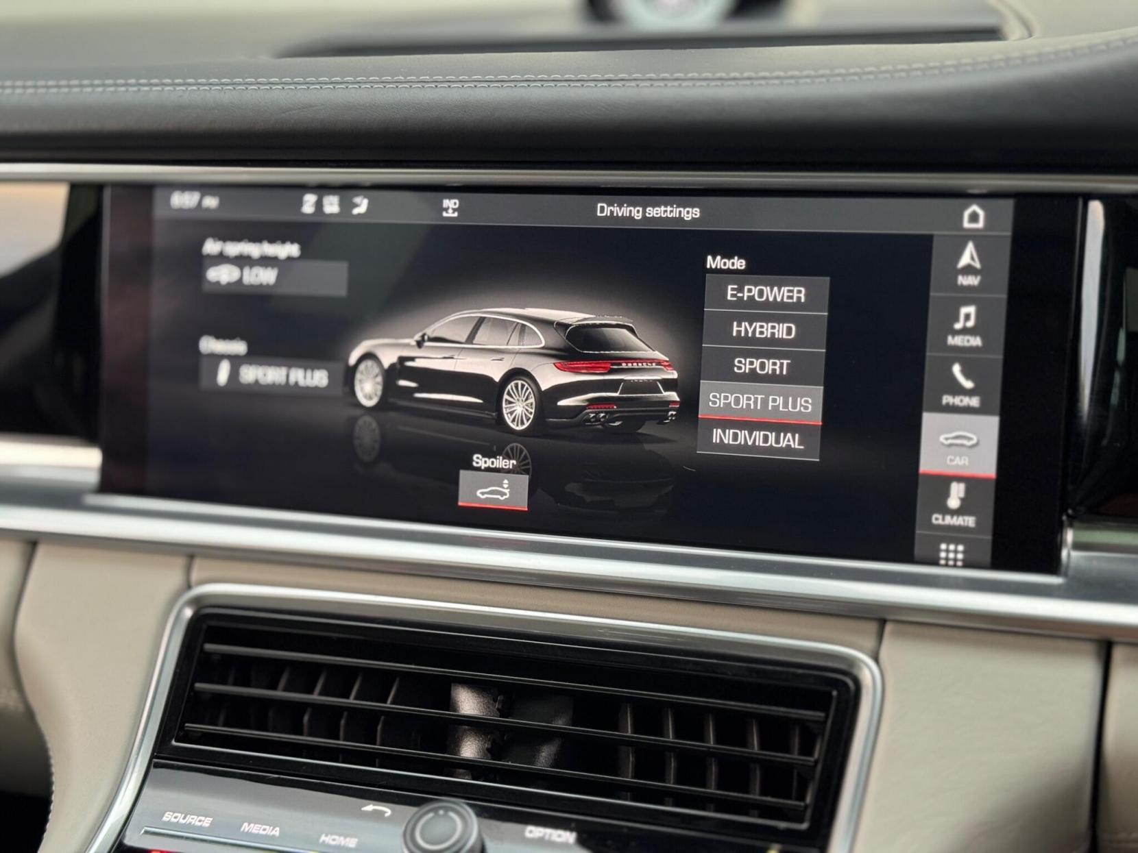 Porsche Panamera 2.9 V6 E-Hybrid 14kWh 4 Sport Turismo PDK 4WD Euro 6 (s/s) 5dr