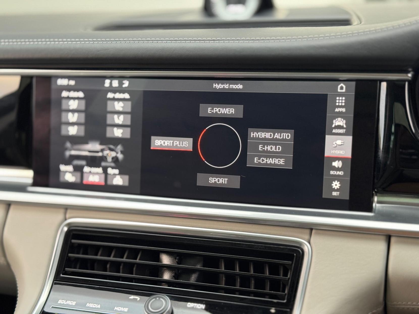 Porsche Panamera 2.9 V6 E-Hybrid 14kWh 4 Sport Turismo PDK 4WD Euro 6 (s/s) 5dr