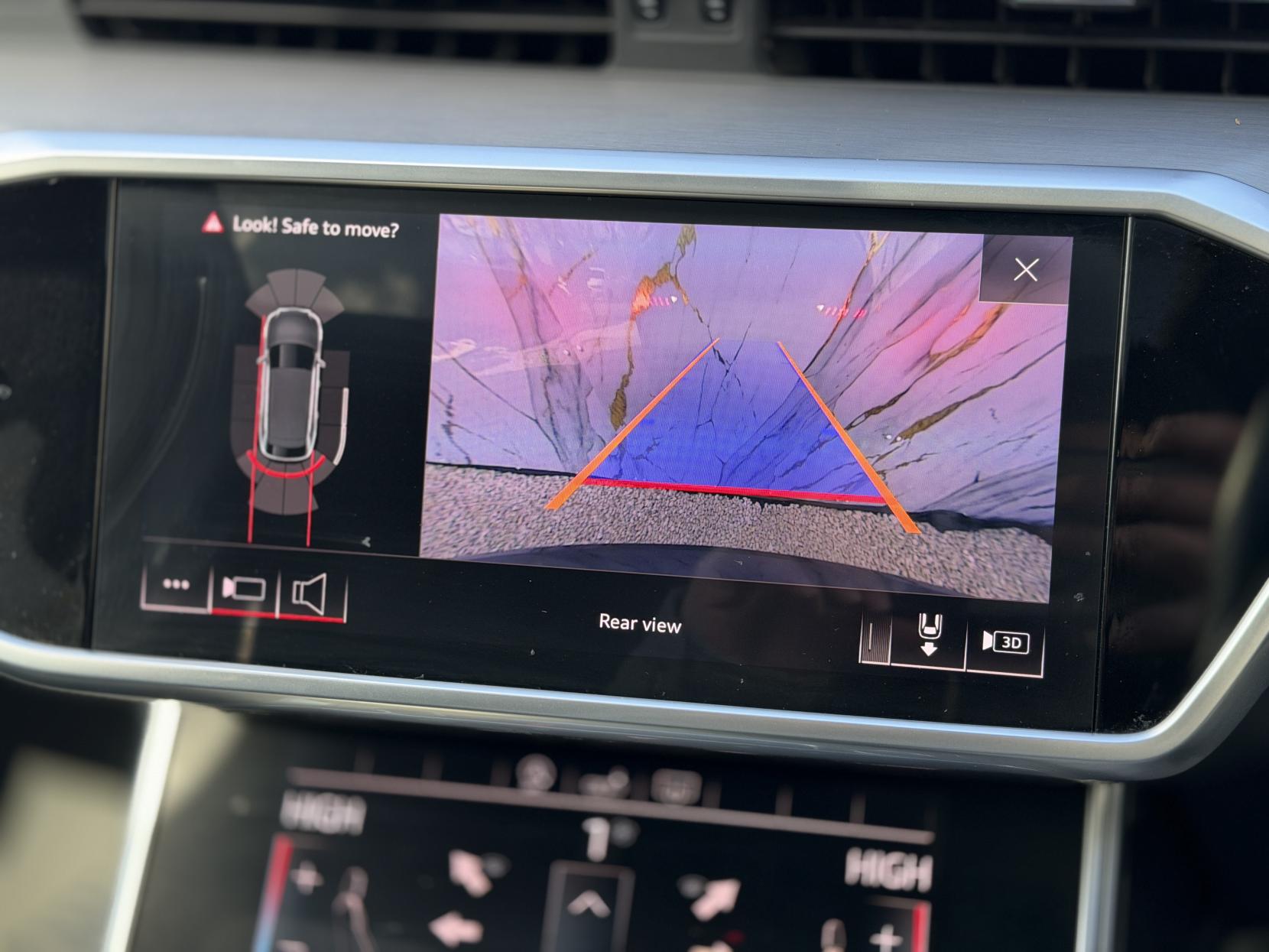 Audi A6 Avant 2.0 TDI 40 Black Edition Estate 5dr Diesel S Tronic quattro Euro 6 (s/s) (204 ps)