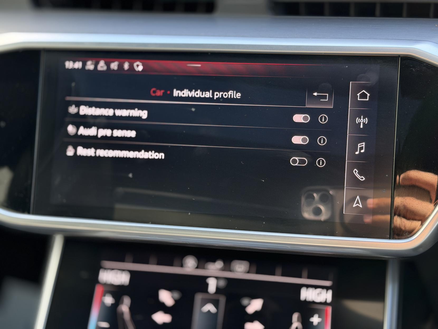 Audi A6 Avant 2.0 TDI 40 Black Edition Estate 5dr Diesel S Tronic quattro Euro 6 (s/s) (204 ps)