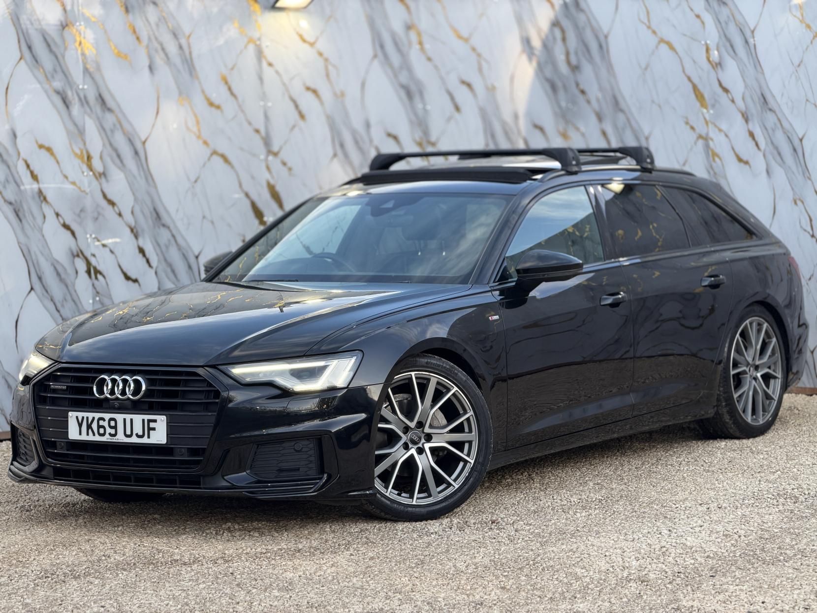 Audi A6 Avant 2.0 TDI 40 Black Edition Estate 5dr Diesel S Tronic quattro Euro 6 (s/s) (204 ps)