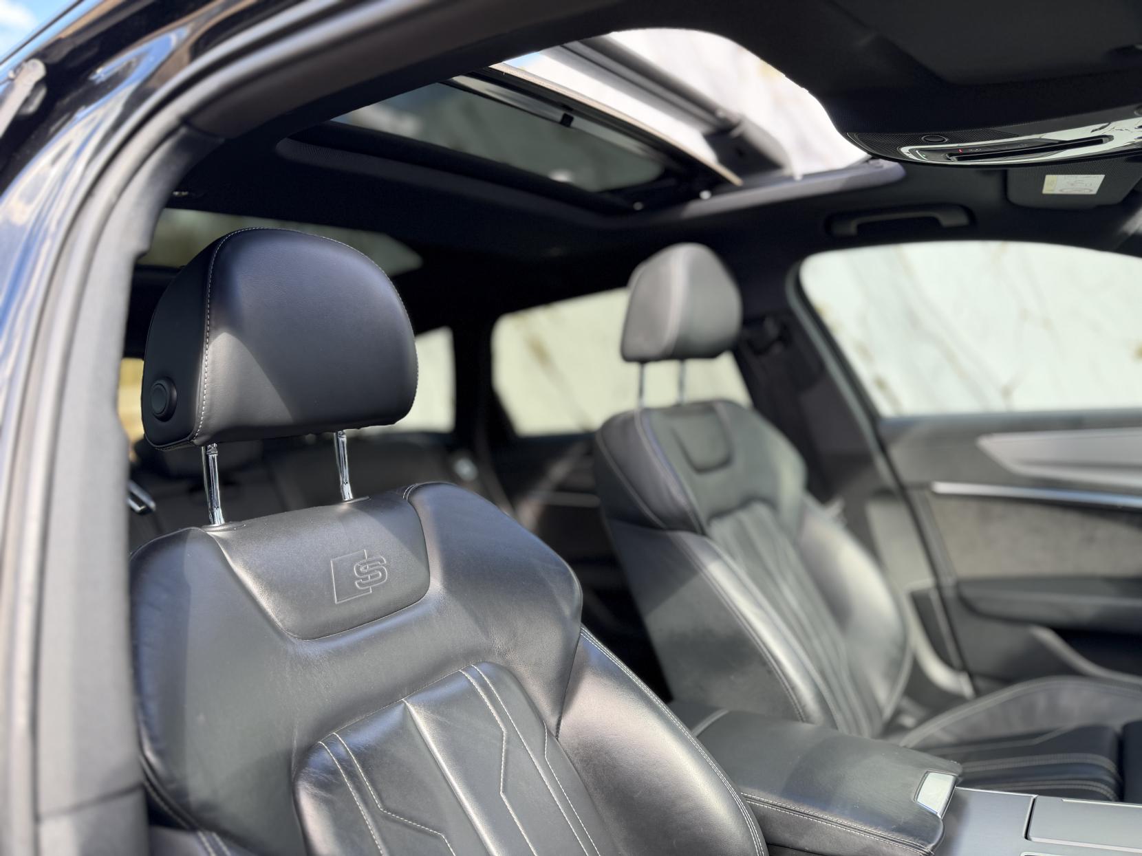 Audi A6 Avant 2.0 TDI 40 Black Edition Estate 5dr Diesel S Tronic quattro Euro 6 (s/s) (204 ps)