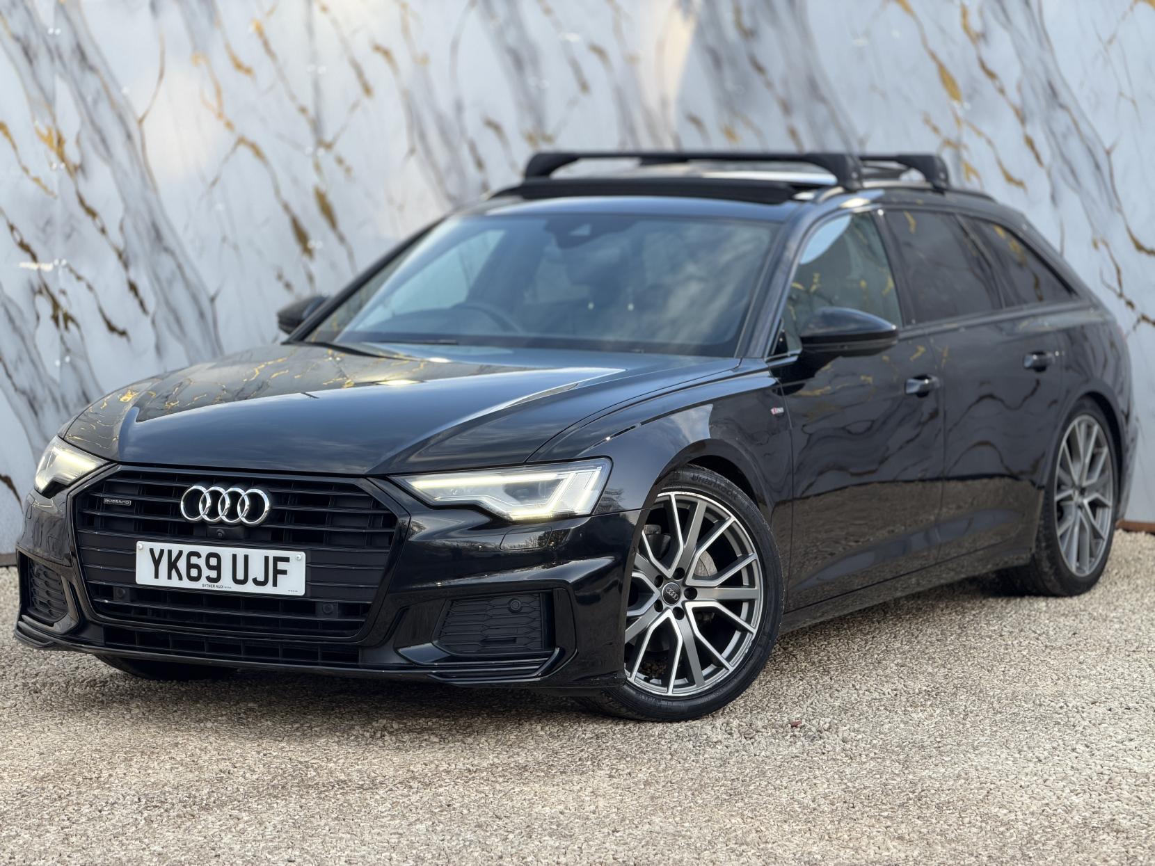 Audi A6 Avant 2.0 TDI 40 Black Edition Estate 5dr Diesel S Tronic quattro Euro 6 (s/s) (204 ps)