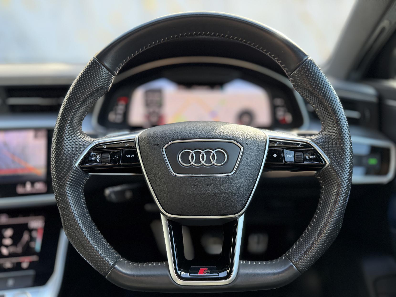 Audi A6 Avant 2.0 TDI 40 Black Edition Estate 5dr Diesel S Tronic quattro Euro 6 (s/s) (204 ps)