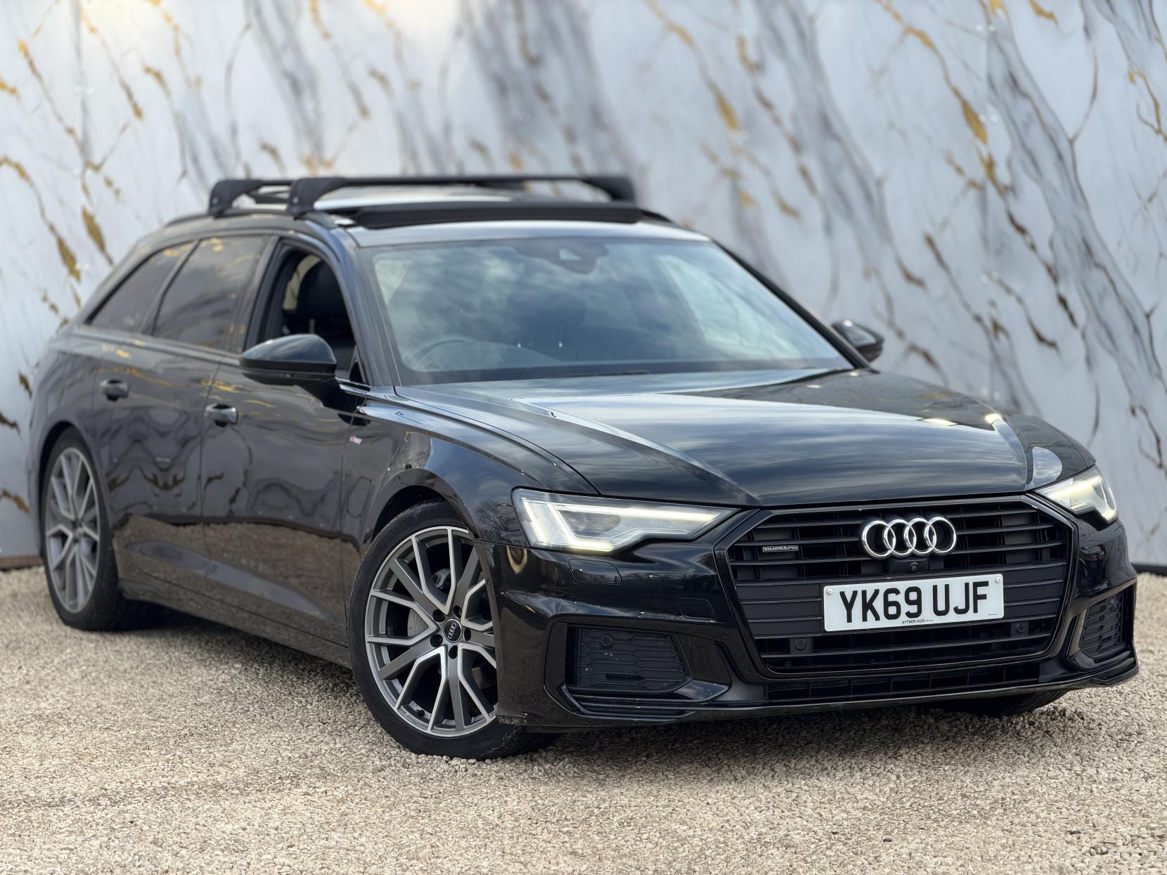 Audi A6 Avant 2.0 TDI 40 Black Edition Estate 5dr Diesel S Tronic quattro Euro 6 (s/s) (204 ps)