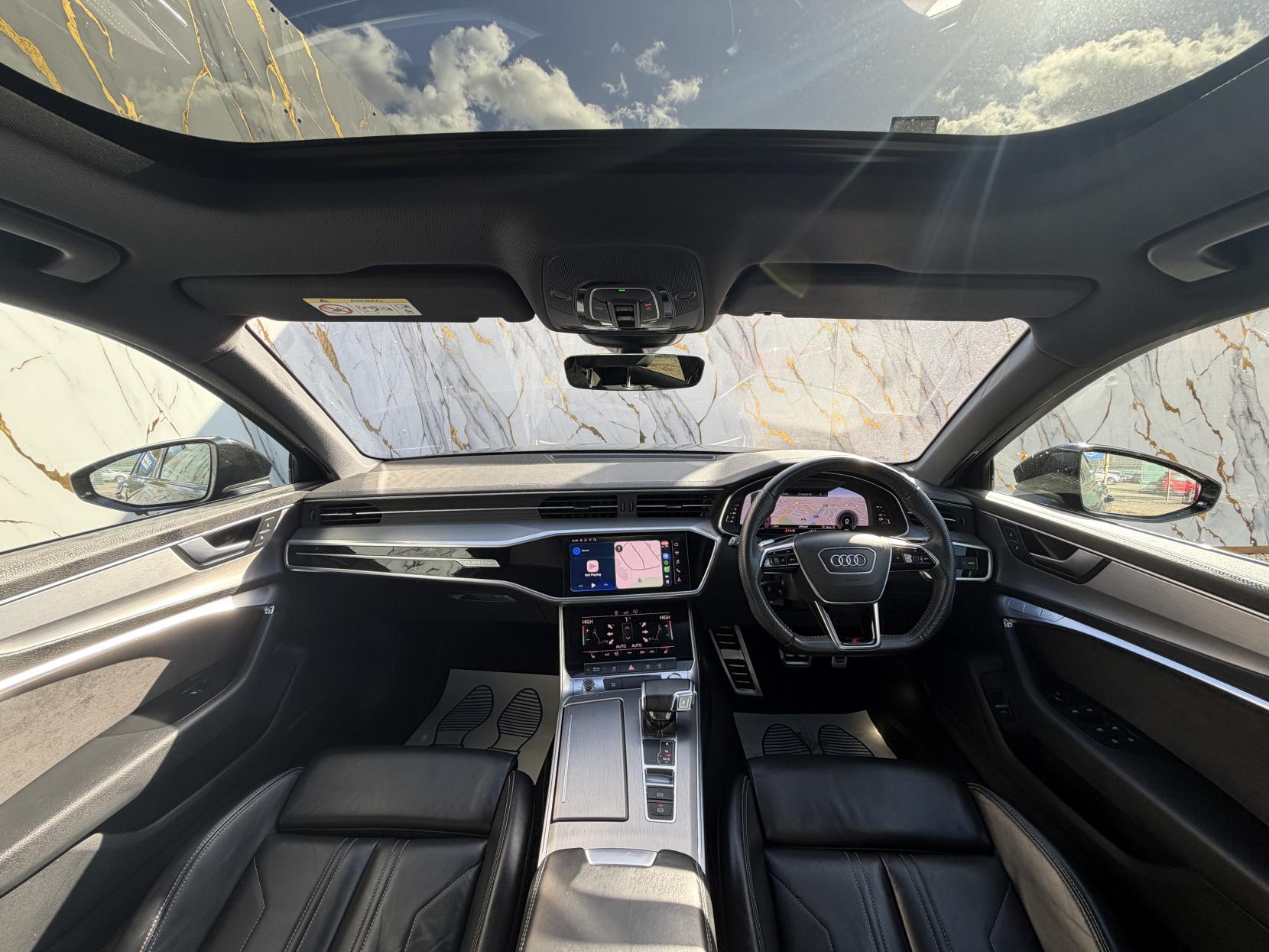 Audi A6 Avant 2.0 TDI 40 Black Edition Estate 5dr Diesel S Tronic quattro Euro 6 (s/s) (204 ps)