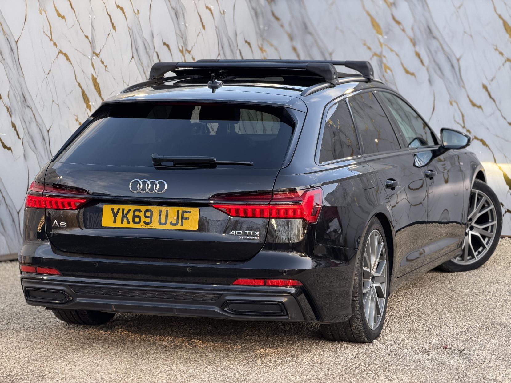 Audi A6 Avant 2.0 TDI 40 Black Edition Estate 5dr Diesel S Tronic quattro Euro 6 (s/s) (204 ps)