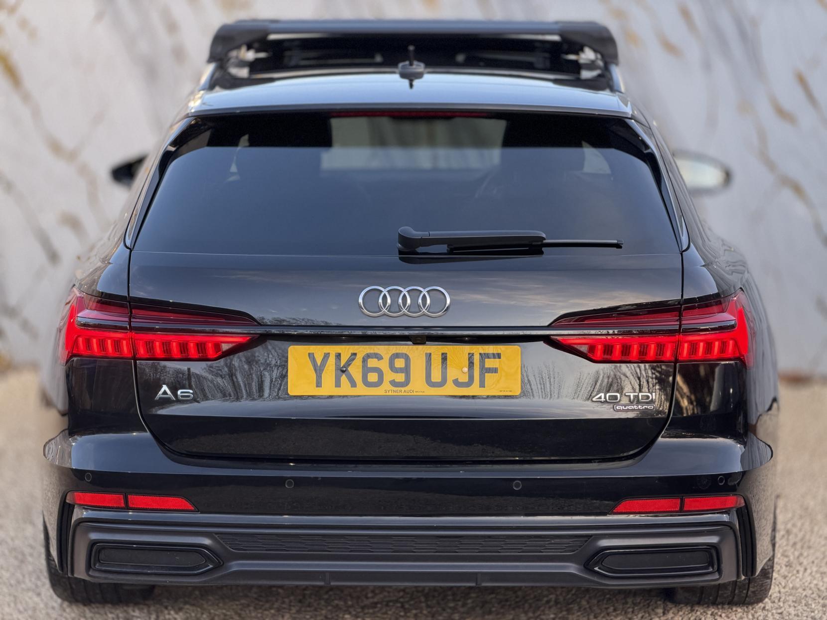 Audi A6 Avant 2.0 TDI 40 Black Edition Estate 5dr Diesel S Tronic quattro Euro 6 (s/s) (204 ps)