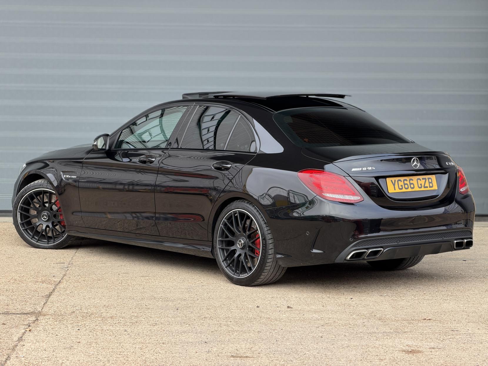 Mercedes-Benz C Class 4.0 C63 V8 BiTurbo AMG S (Premium) SpdS MCT Euro 6 (s/s) 4dr