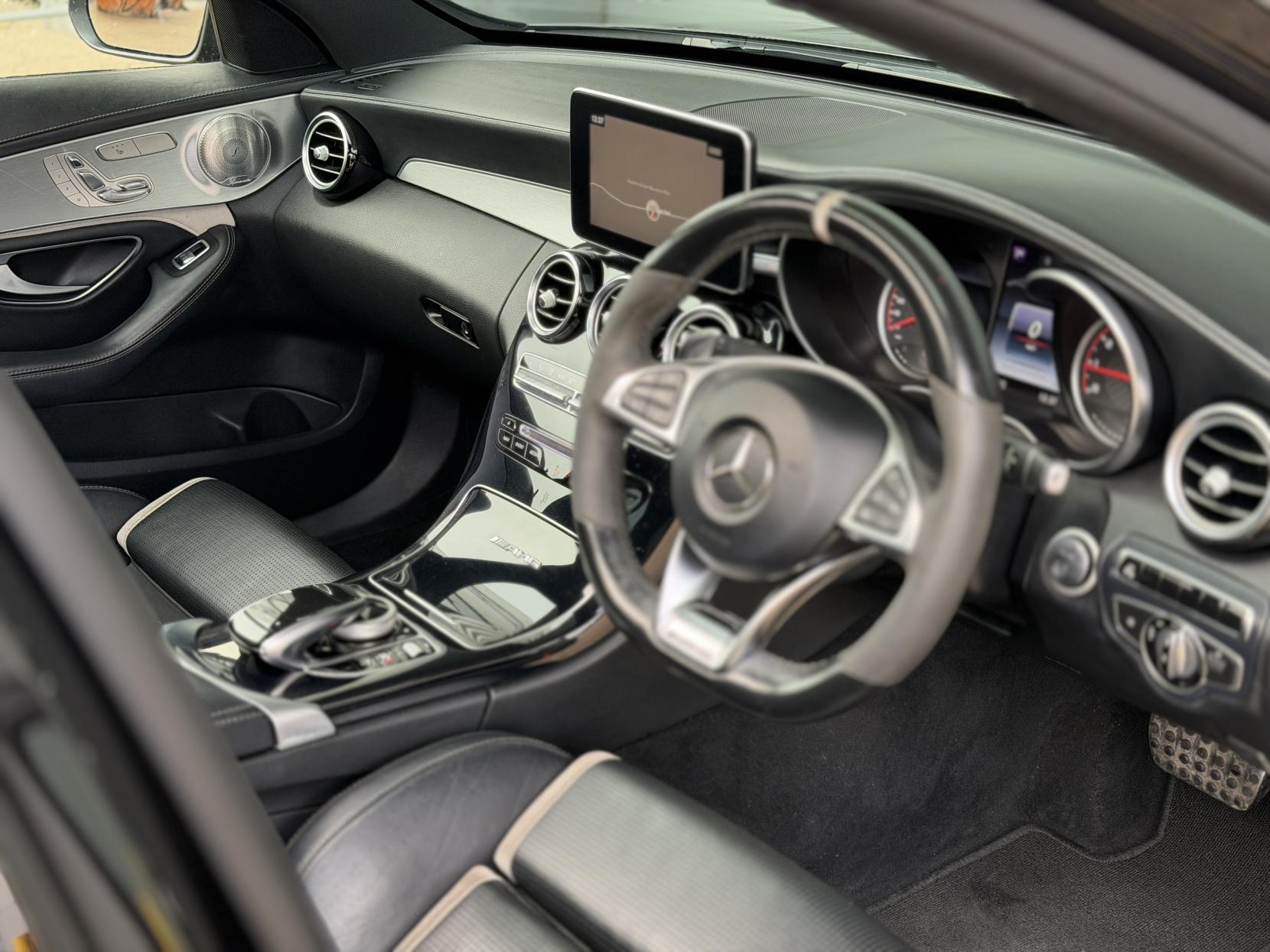 Mercedes-Benz C Class 4.0 C63 V8 BiTurbo AMG S (Premium) SpdS MCT Euro 6 (s/s) 4dr