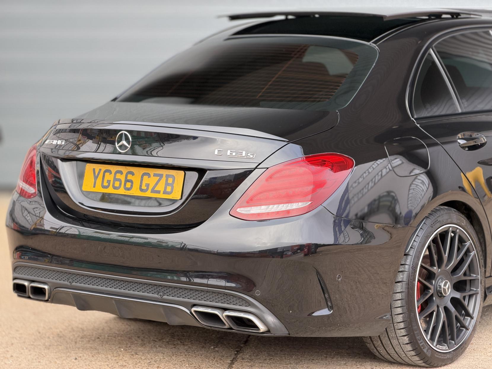 Mercedes-Benz C Class 4.0 C63 V8 BiTurbo AMG S (Premium) SpdS MCT Euro 6 (s/s) 4dr