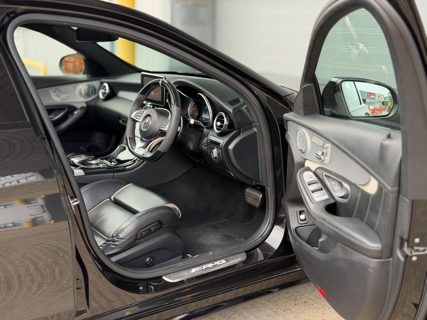 Mercedes-Benz C Class 4.0 C63 V8 BiTurbo AMG S (Premium) SpdS MCT Euro 6 (s/s) 4dr