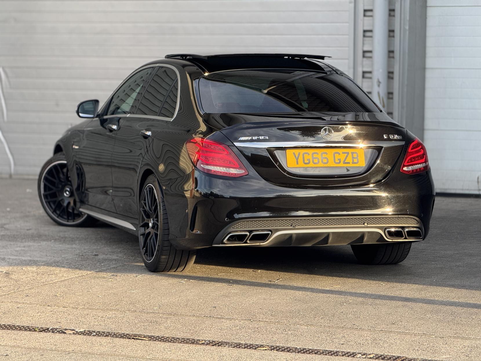 Mercedes-Benz C Class 4.0 C63 V8 BiTurbo AMG S (Premium) SpdS MCT Euro 6 (s/s) 4dr