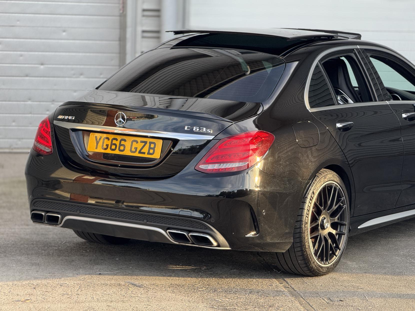 Mercedes-Benz C Class 4.0 C63 V8 BiTurbo AMG S (Premium) SpdS MCT Euro 6 (s/s) 4dr
