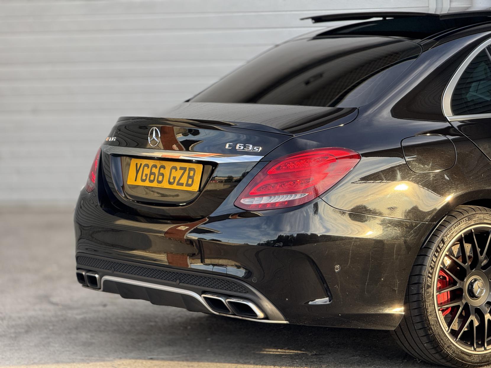 Mercedes-Benz C Class 4.0 C63 V8 BiTurbo AMG S (Premium) SpdS MCT Euro 6 (s/s) 4dr