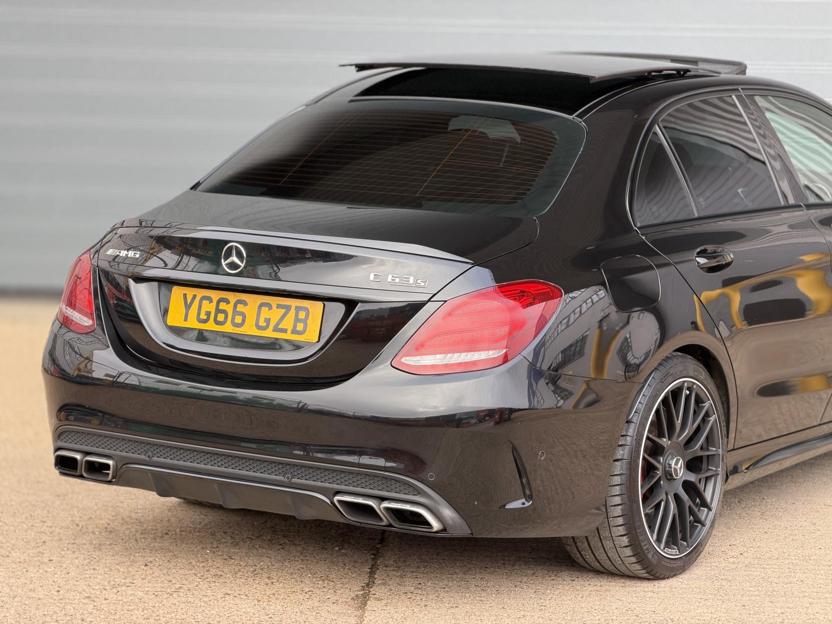 Mercedes-Benz C Class 4.0 C63 V8 BiTurbo AMG S (Premium) SpdS MCT Euro 6 (s/s) 4dr