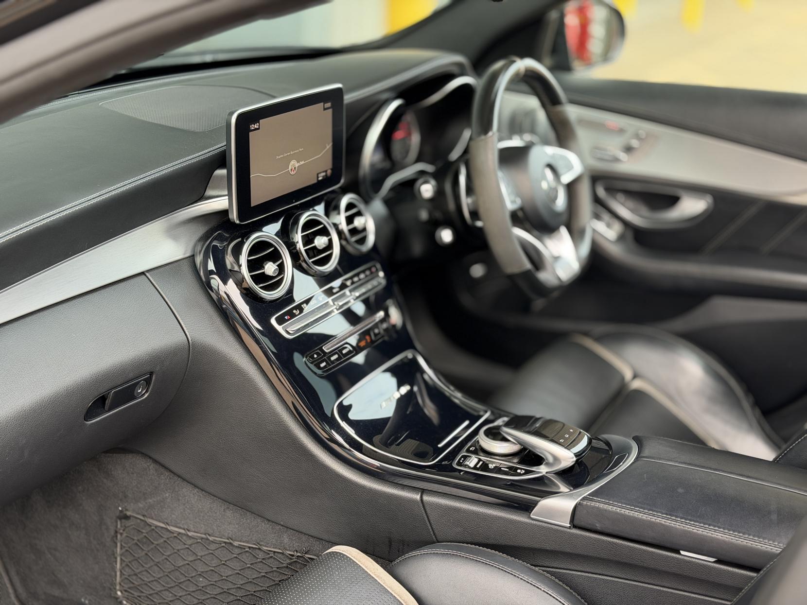 Mercedes-Benz C Class 4.0 C63 V8 BiTurbo AMG S (Premium) SpdS MCT Euro 6 (s/s) 4dr