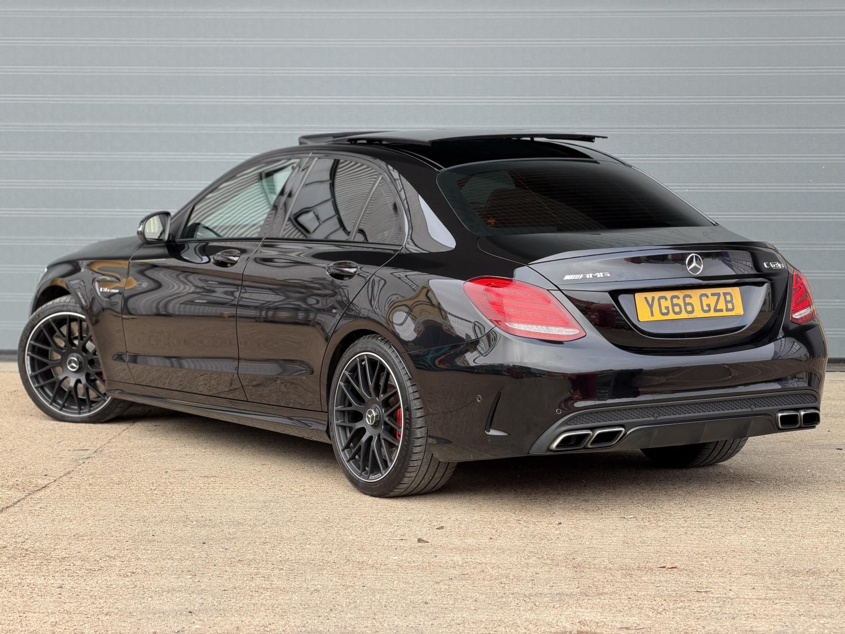 Mercedes-Benz C Class 4.0 C63 V8 BiTurbo AMG S (Premium) SpdS MCT Euro 6 (s/s) 4dr