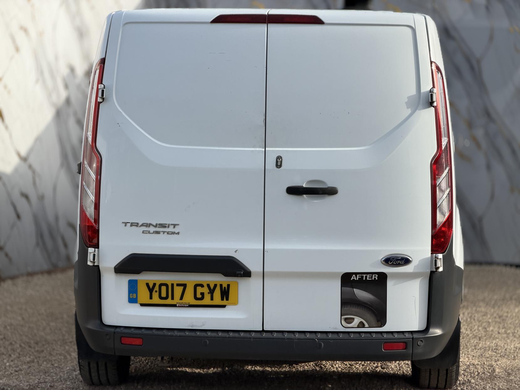 Ford Transit Custom 2.0 TDCi 310 Trend Panel Van 5dr Diesel Manual L1 H1 (157 g/km, 128 bhp)