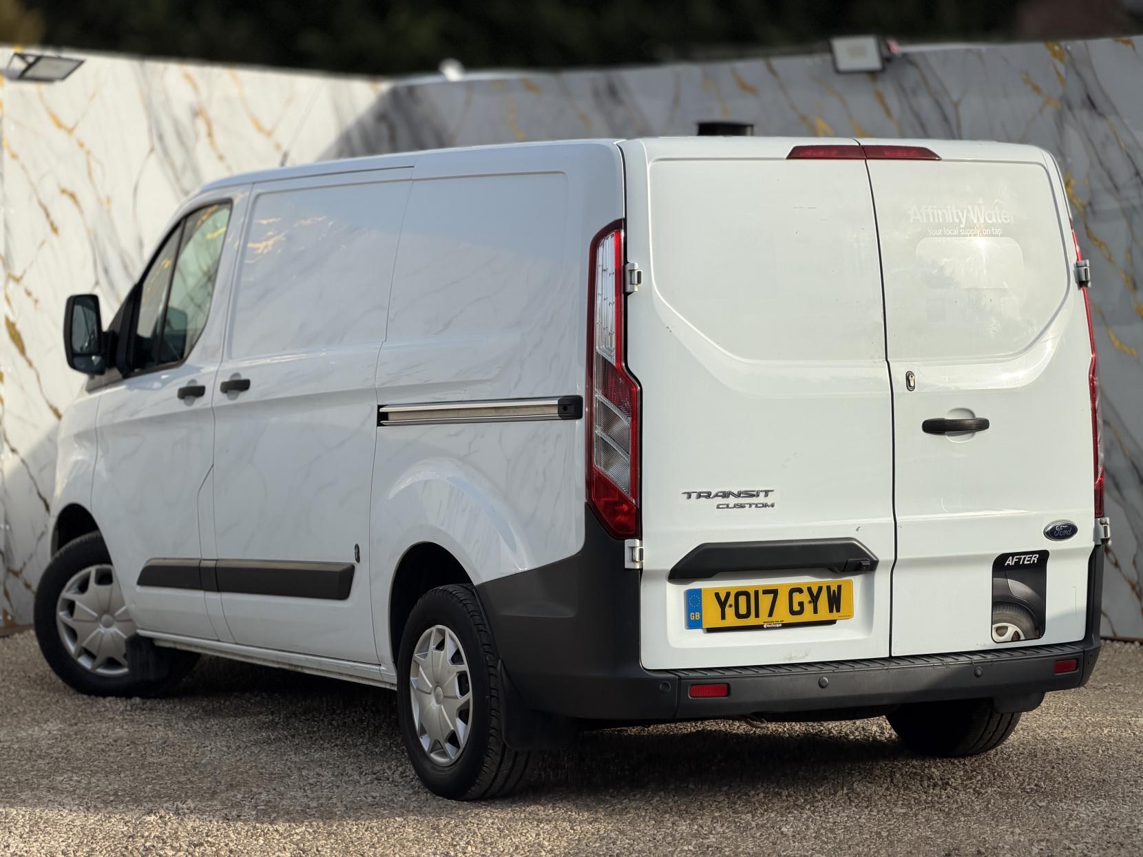 Ford Transit Custom 2.0 TDCi 310 Trend Panel Van 5dr Diesel Manual L1 H1 (157 g/km, 128 bhp)